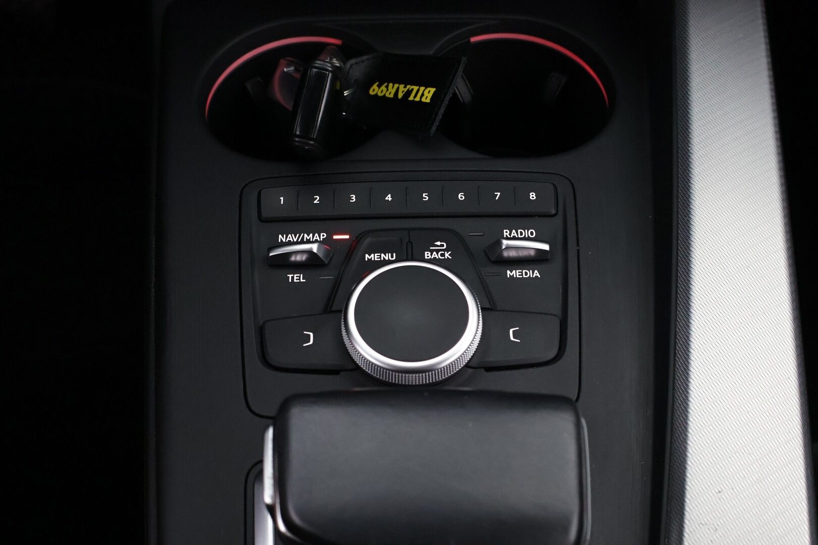 Audi A4 2018 Avant Business 40 TFSI 140 kW MHEV S tronic - Suomiauto | Webasto | ACC | Peruutuskamera | BLIS | Navi | Adapt.LED | Huippuvarusteet!