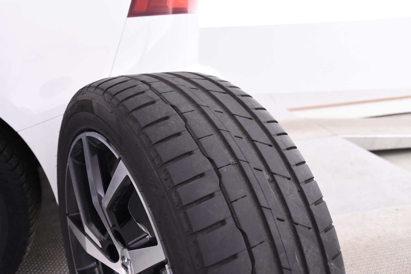 Volvo V60 2020 T6 TwE AWD Momentum aut *Vetokoukku / ACC / Webasto / Pilot assist*