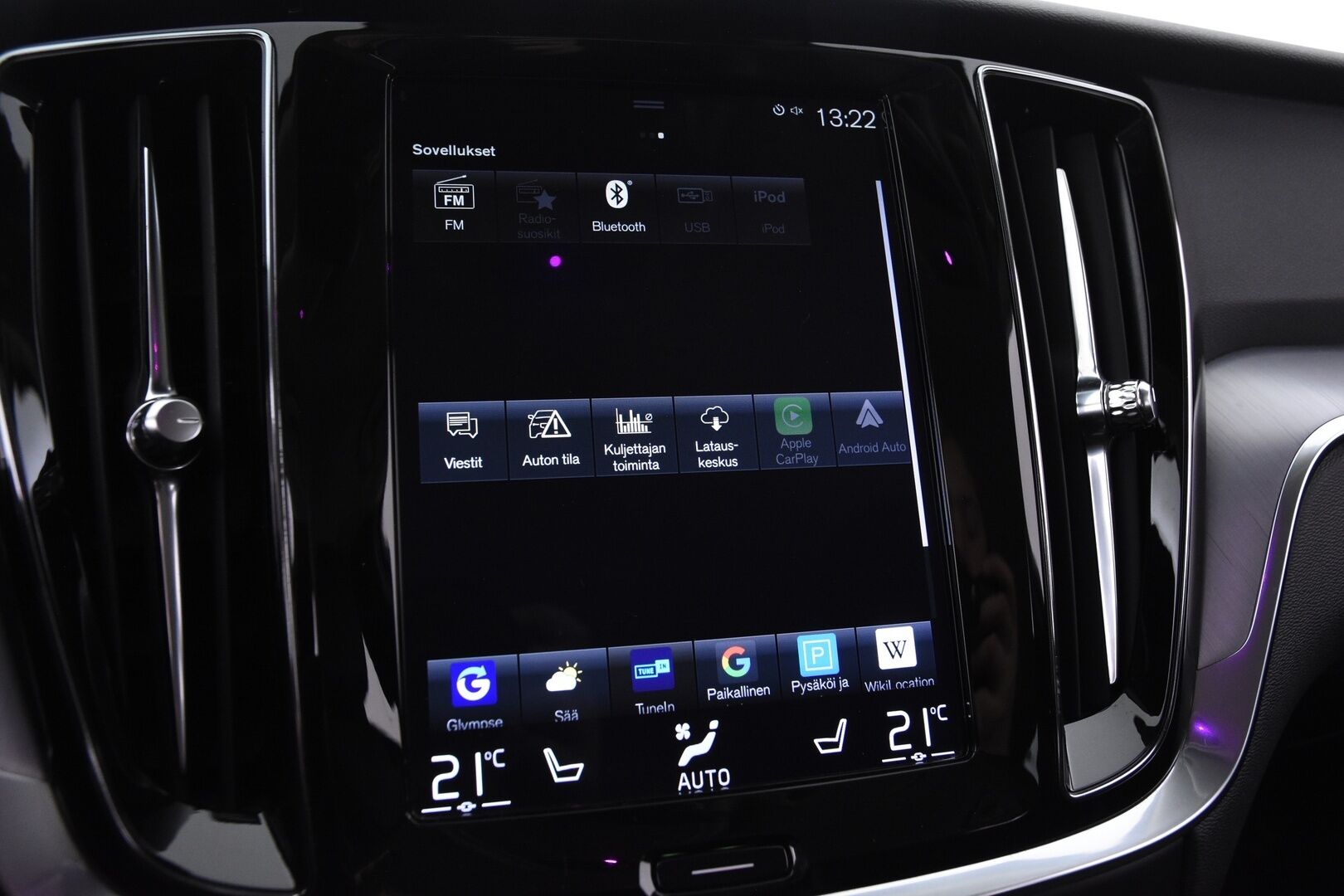 Volvo V60 2020 T6 TwE AWD Momentum aut *Vetokoukku / ACC / Webasto / Pilot assist*