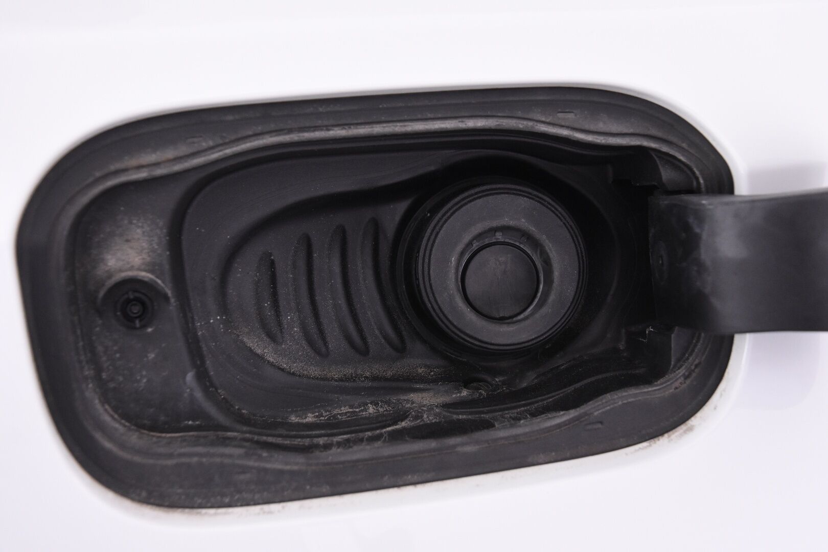 Volvo V60 2020 T6 TwE AWD Momentum aut *Vetokoukku / ACC / Webasto / Pilot assist*