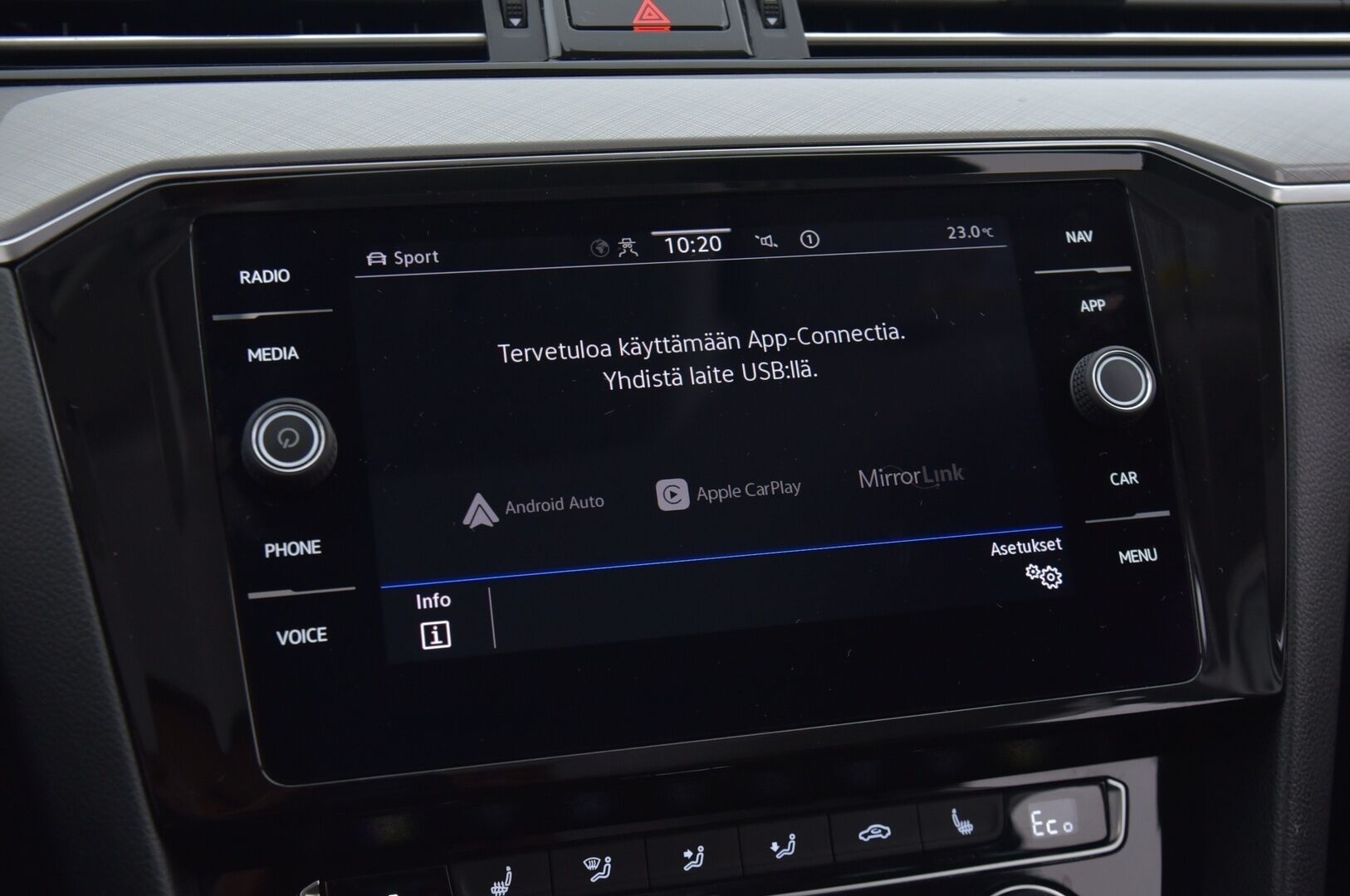 VOLKSWAGEN PASSAT 2020 Variant GTE Plug-In Hybrid 160 kW DSG-aut * ALV / Adapt. vakkari / Webasto / IQ Light / Apple&Android / Koukku * - KORKO VAIN 3,99 %