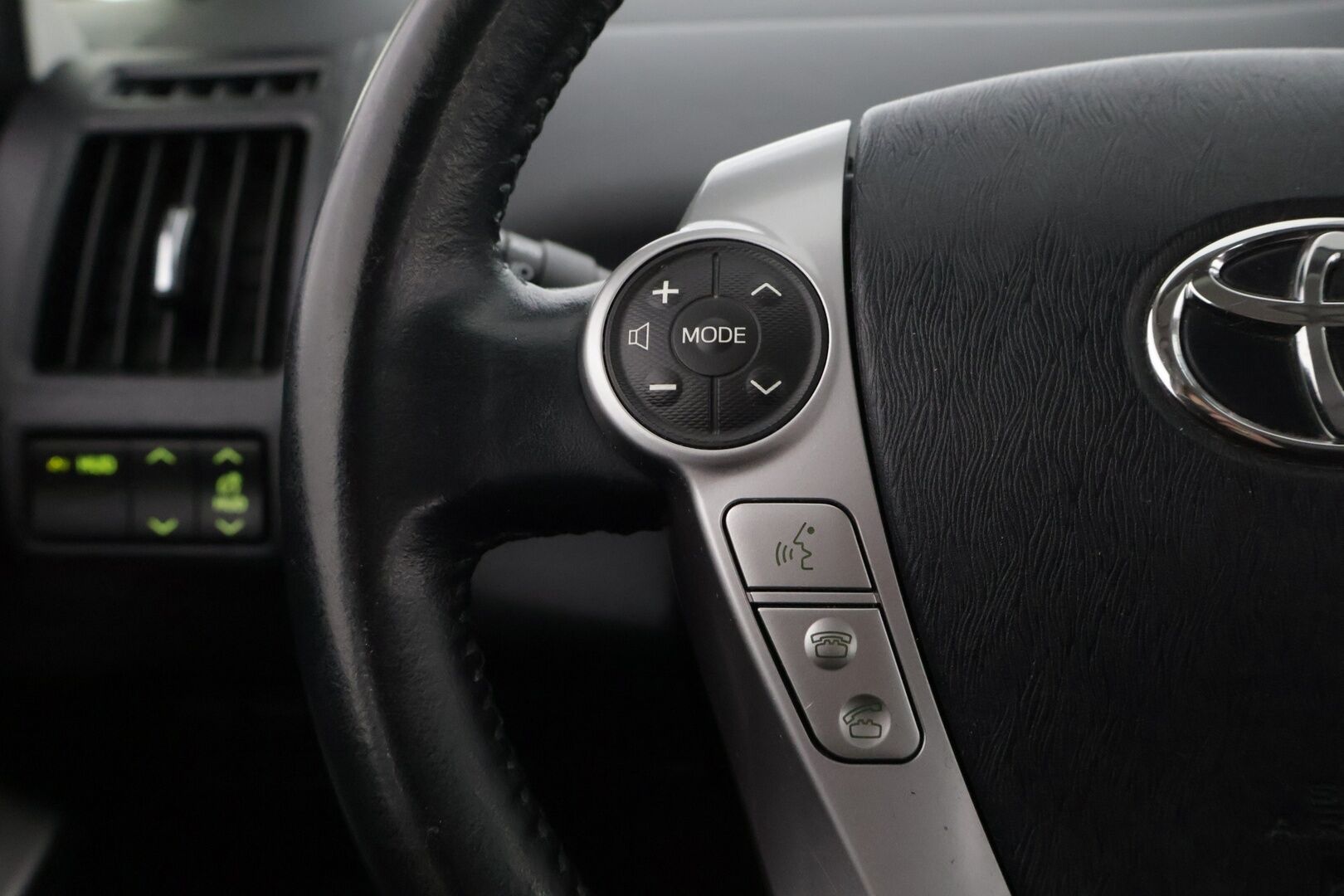 TOYOTA PRIUS+ 2017 1.8 Hybrid Premium *7-paikkainen / Adapt. Vakkari / HUD / KAMERA* - Juuri saapunut 7 paikkainen! - HULLUT AVAJAISHULINAT KORKOTARJOUS 3,29 %