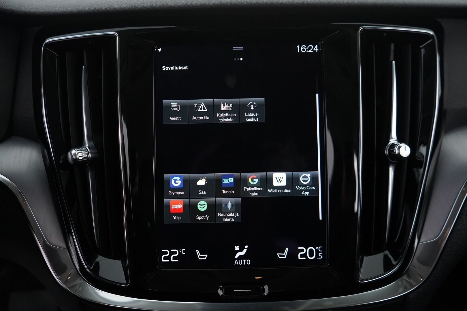 Volvo V60 2021 T6 Recharge AWD Momentum Advanced *ACC / BLIS / Webasto / VOC / Kamera / Pilot Assist / Navi * - Kahdet Volvon vanteet / Juuri katsastettu / Auto myydään juuri huollettuna sekä jakohihna vaihdettuna!