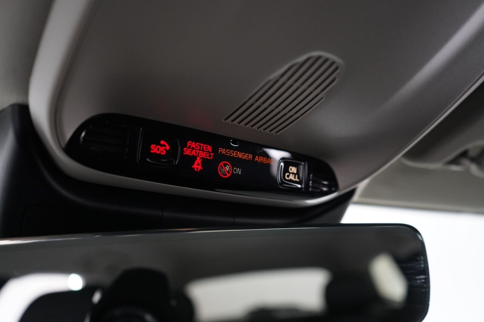 Volvo V60 2021 T6 Recharge AWD Momentum Advanced *ACC / BLIS / Webasto / VOC / Kamera / Pilot Assist / Navi * - KATSO KAMPANJAHINTA! / Kahdet Volvon vanteet / SoH 91% / Juuri katsastettu / Juuri huollettu sekä jakohihna vaihdettu! - Osta nyt, maksa vasta ensi vuonna