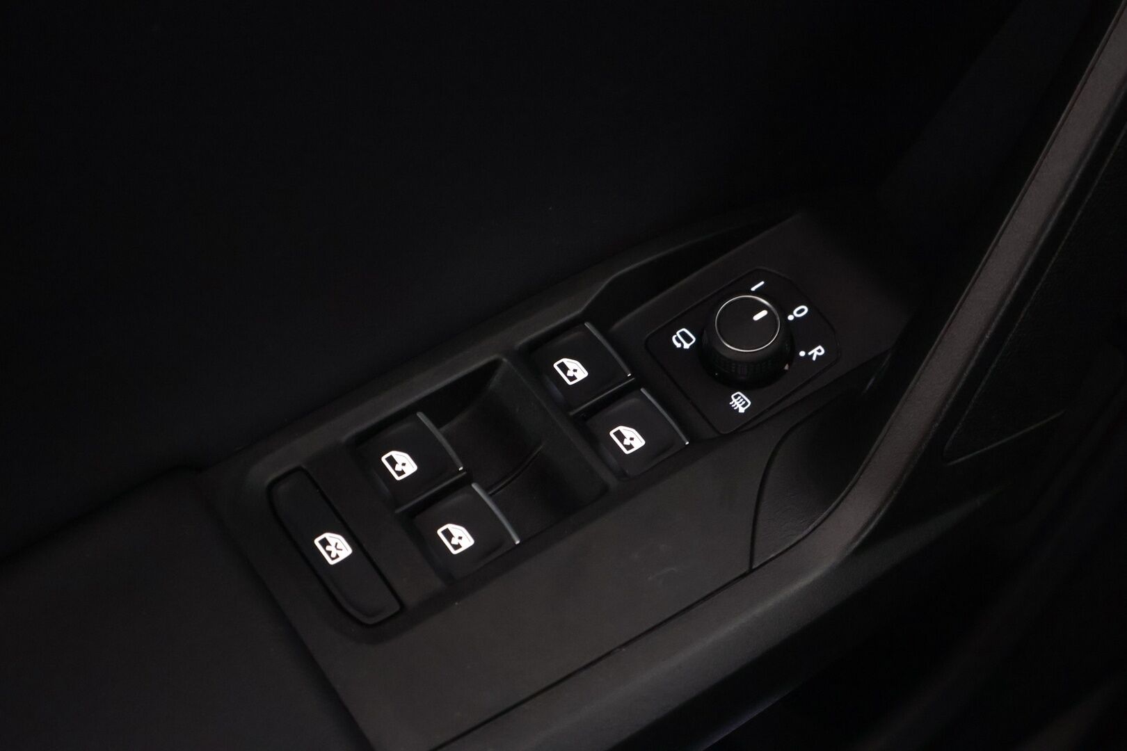 SEAT LEON SPORTSTOURER 2021 1,4 PHEV 204 eHybrid FR DSG ** Vakkari / P.Kamera / Navi / Lane assist ** - *Juuri huollettu / Taloudellinen / Hyvin varusteltu / 2x renkaat vantein*