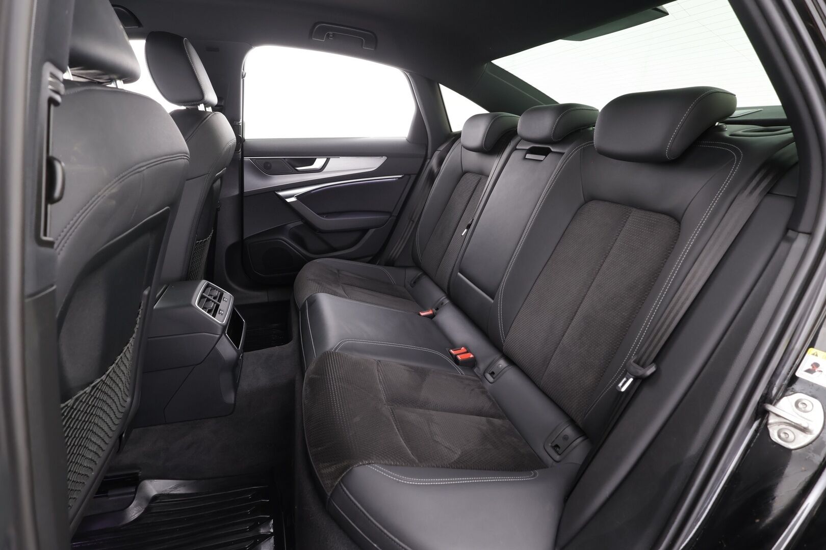 Audi A6 2021 55 TFSI e quattro S-line *Adapt.vakkari / P-Kamera / Matrix LED / Koukku / Black Optic* - Koti & kauppalaturi / Kahdet renkaat