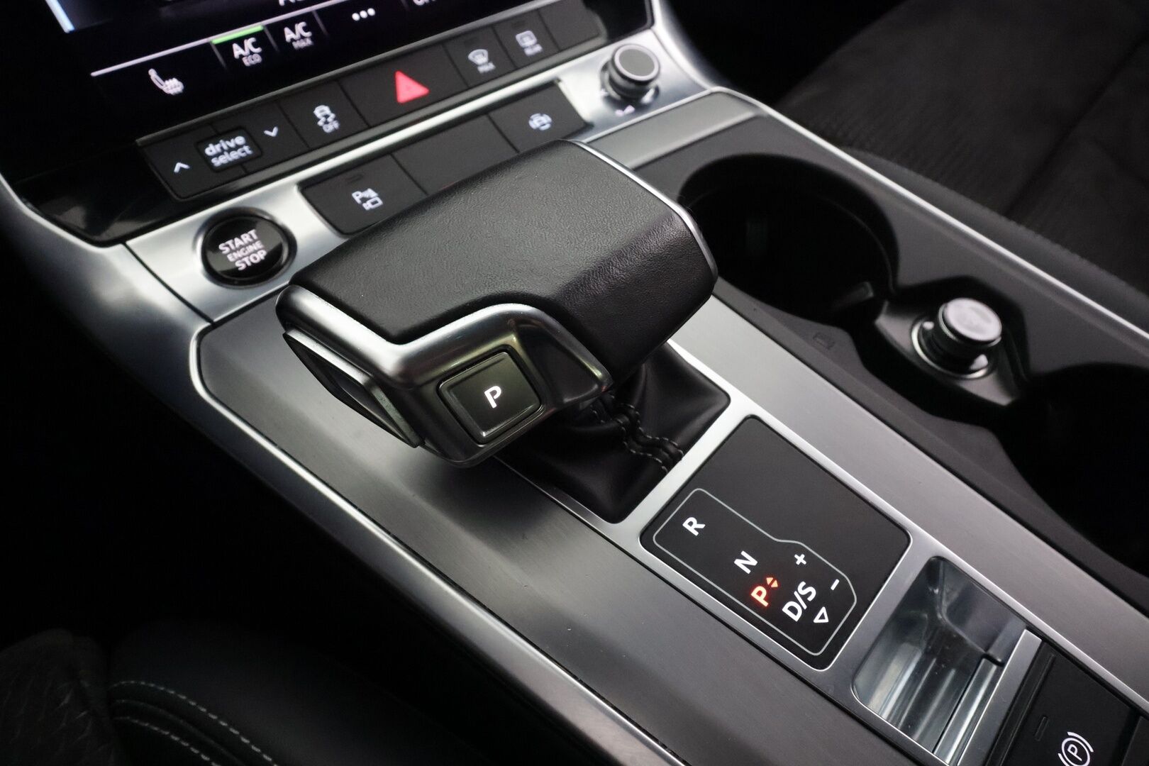 Audi A6 2021 55 TFSI e quattro S-line *Adapt.vakkari / P-Kamera / Matrix LED / Koukku / Black Optic* - Koti & kauppalaturi / Kahdet renkaat