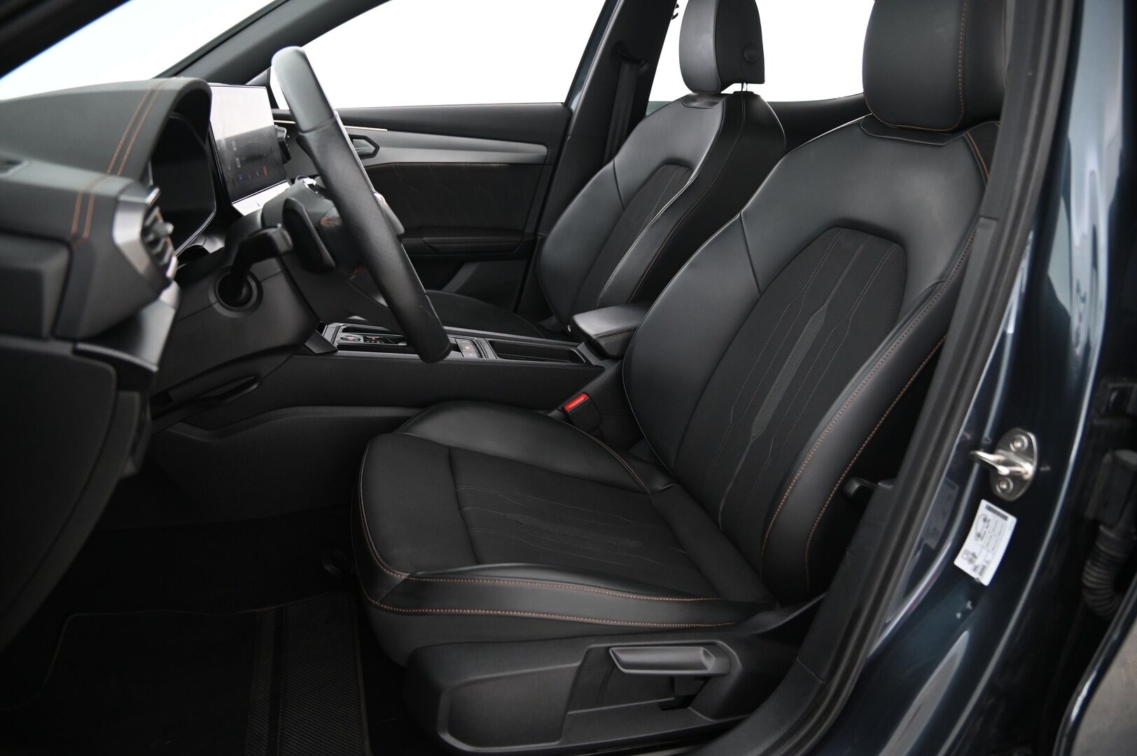 Cupra Formentor 2021 1.4 PHEV 150 kW e-HYBRID DSG *Panorama / ACC / Led-ajovalot / Digimittaristo* - *Leimaa 20.05.2027 / Juuri saapunut*