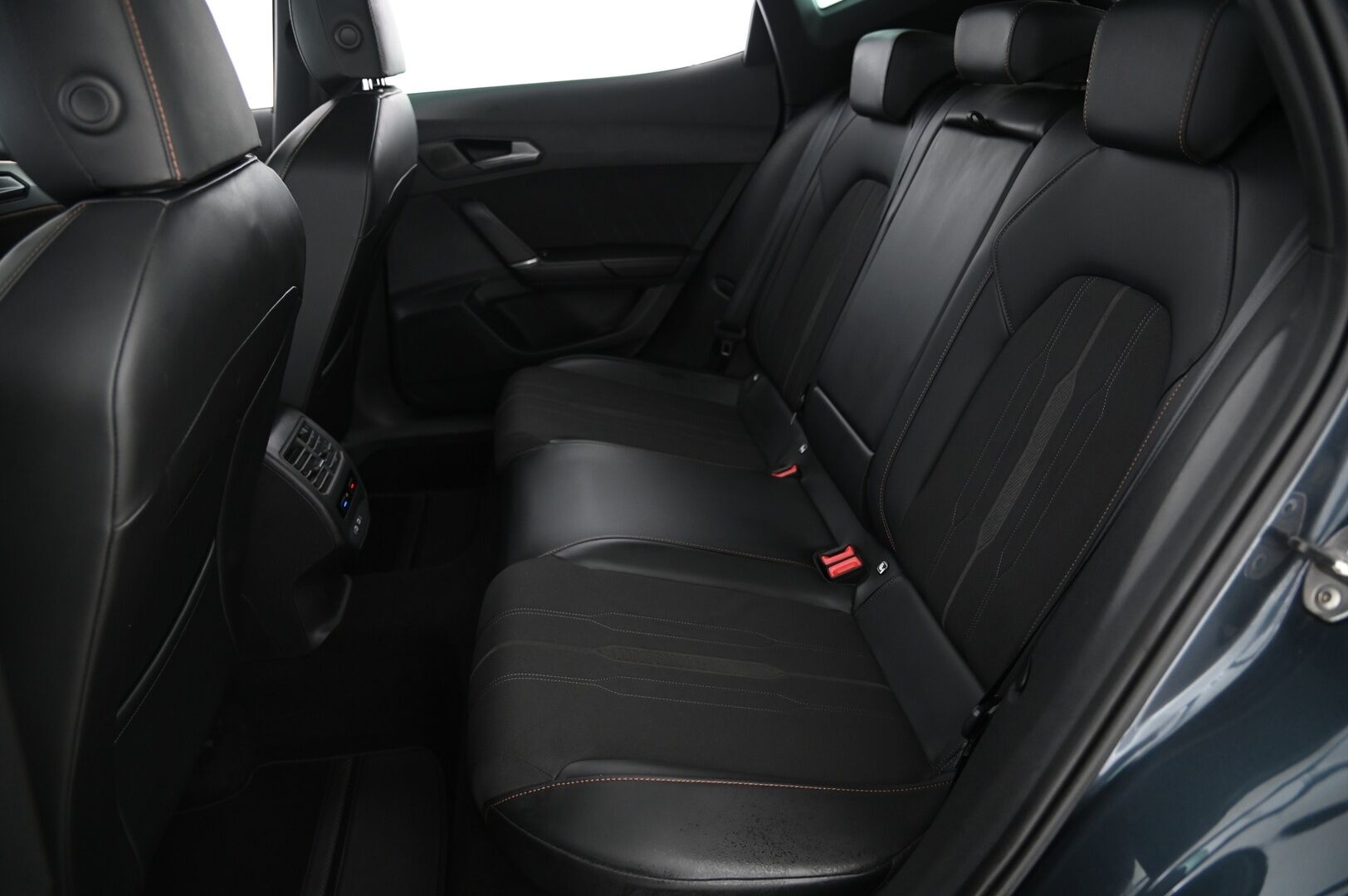 Cupra Formentor 2021 1.4 PHEV 150 kW e-HYBRID DSG *Panorama / ACC / Led-ajovalot / Digimittaristo* - *Leimaa 20.05.2027 / Juuri saapunut*
