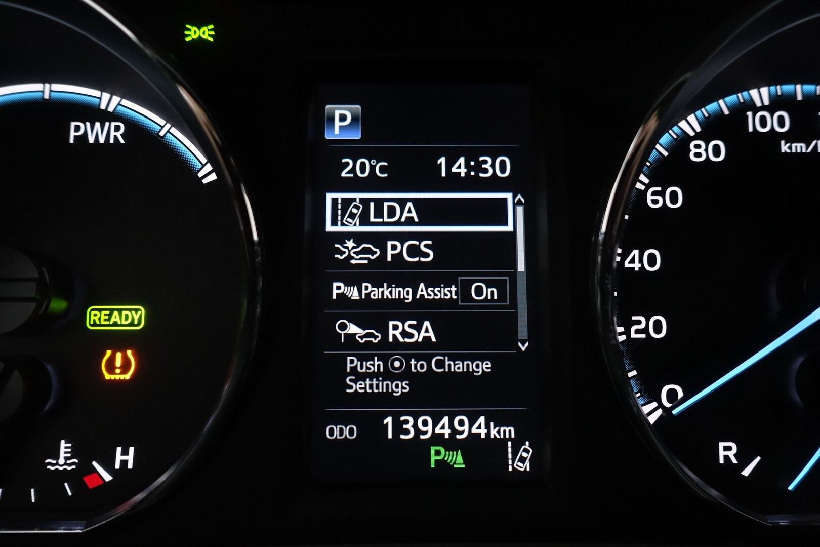 Toyota RAV4 2016 2,5 Hybrid AWD Premium Business - | Adapt. Cruise | KeylessGO | P.Kamera | JBL | Sähköpenkit | Musta Sisäkatto |