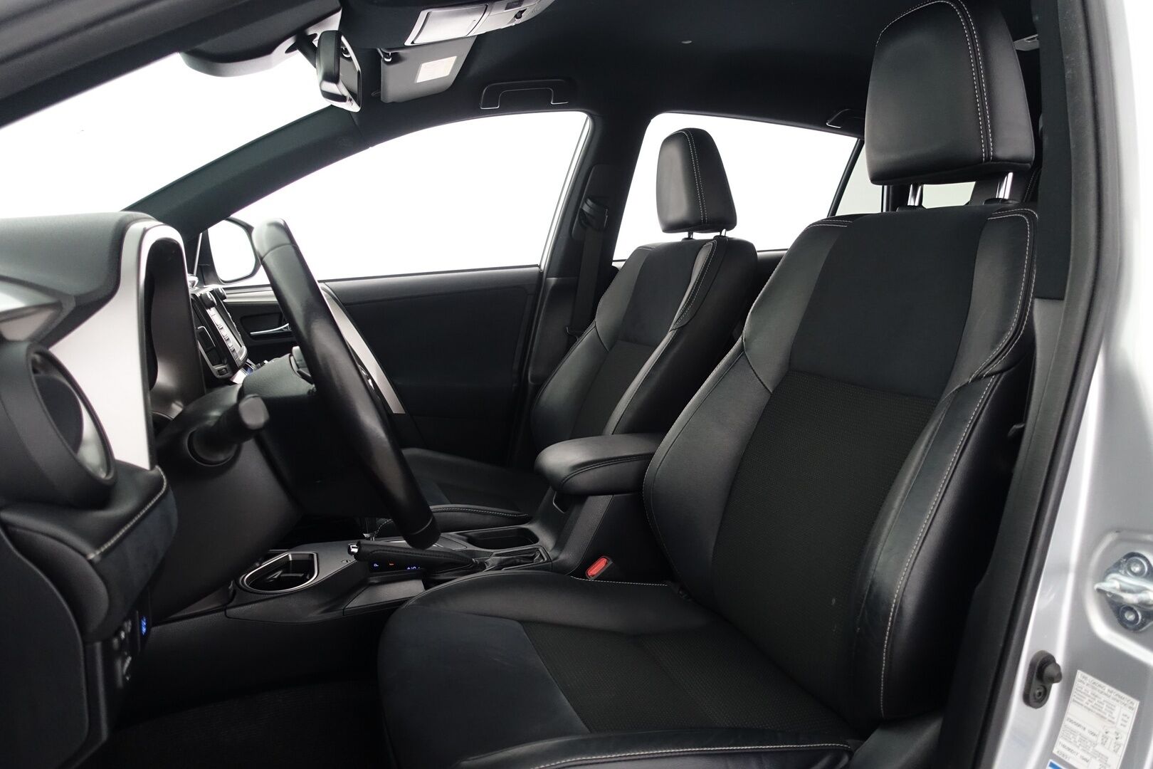 Toyota RAV4 2016 2,5 Hybrid AWD Premium Business - | Adapt. Cruise | KeylessGO | P.Kamera | JBL | Sähköpenkit | Musta Sisäkatto |