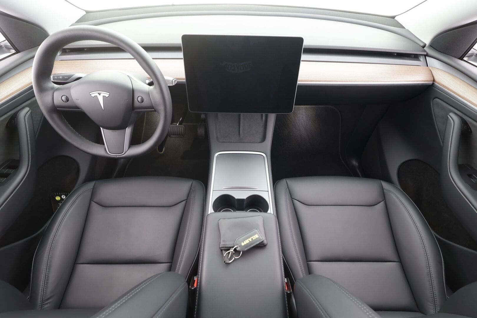 Tesla Model Y 2022 Long Range Dual motor AWD - | ACC | Koukku | ILP | Ryzen | Matrix | Lasikatto | Premium audio | P.kamera | Akuston esilämmitys | 2x renkaat aluin |