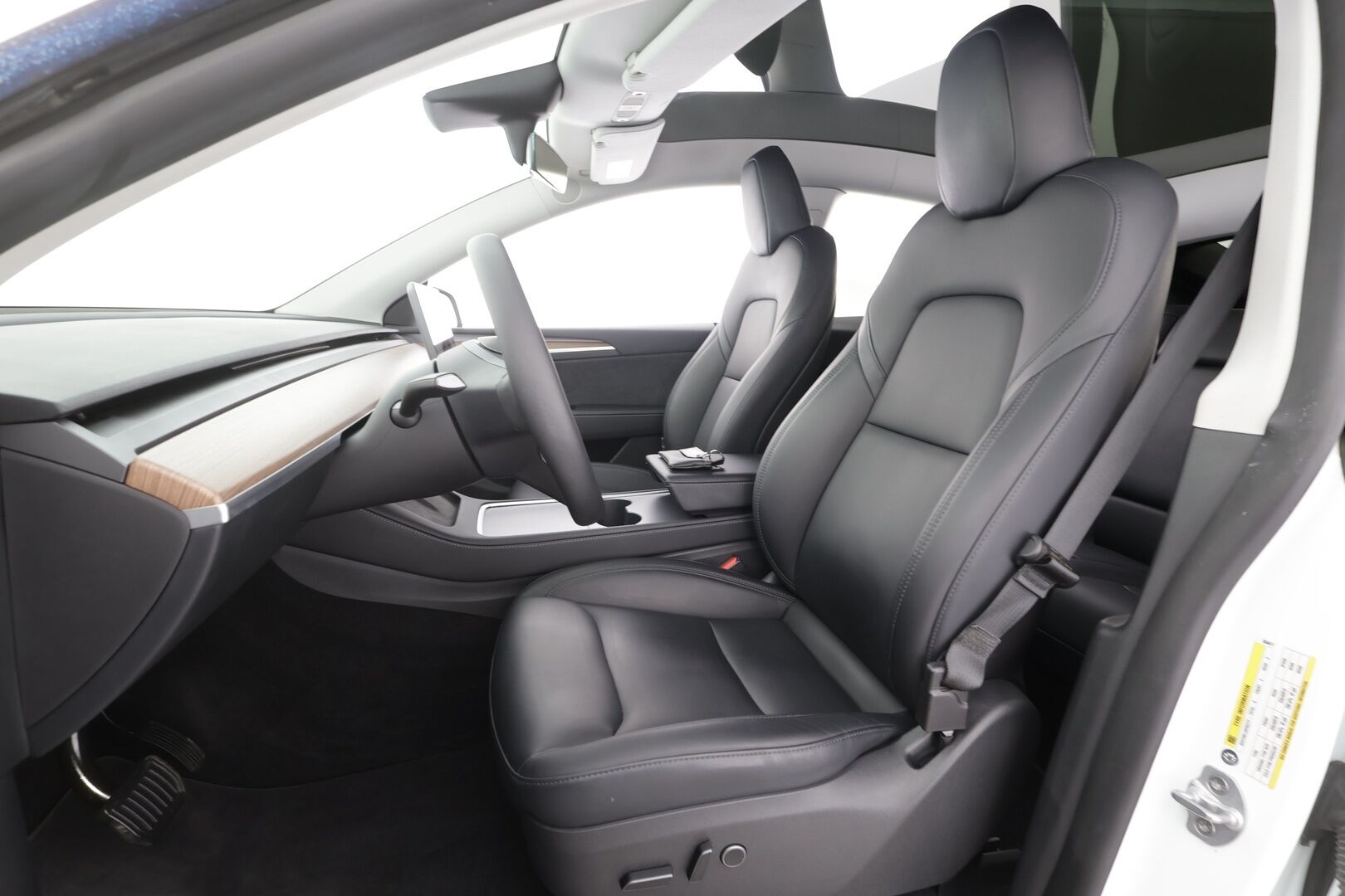 Tesla Model Y 2022 Long Range Dual motor AWD - | ACC | Koukku | ILP | Ryzen | Matrix | Lasikatto | Premium audio | P.kamera | Akuston esilämmitys | 2x renkaat aluin |