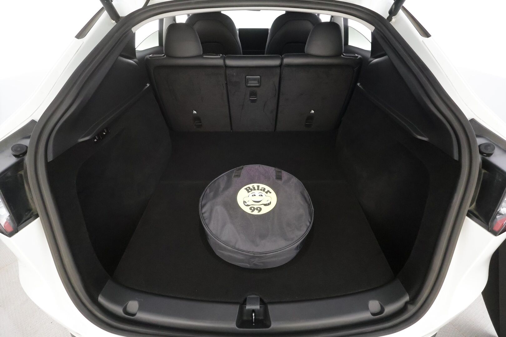 Tesla Model Y 2022 Long Range Dual motor AWD - | ACC | Koukku | ILP | Ryzen | Matrix | Lasikatto | Premium audio | P.kamera | Akuston esilämmitys | 2x renkaat aluin |