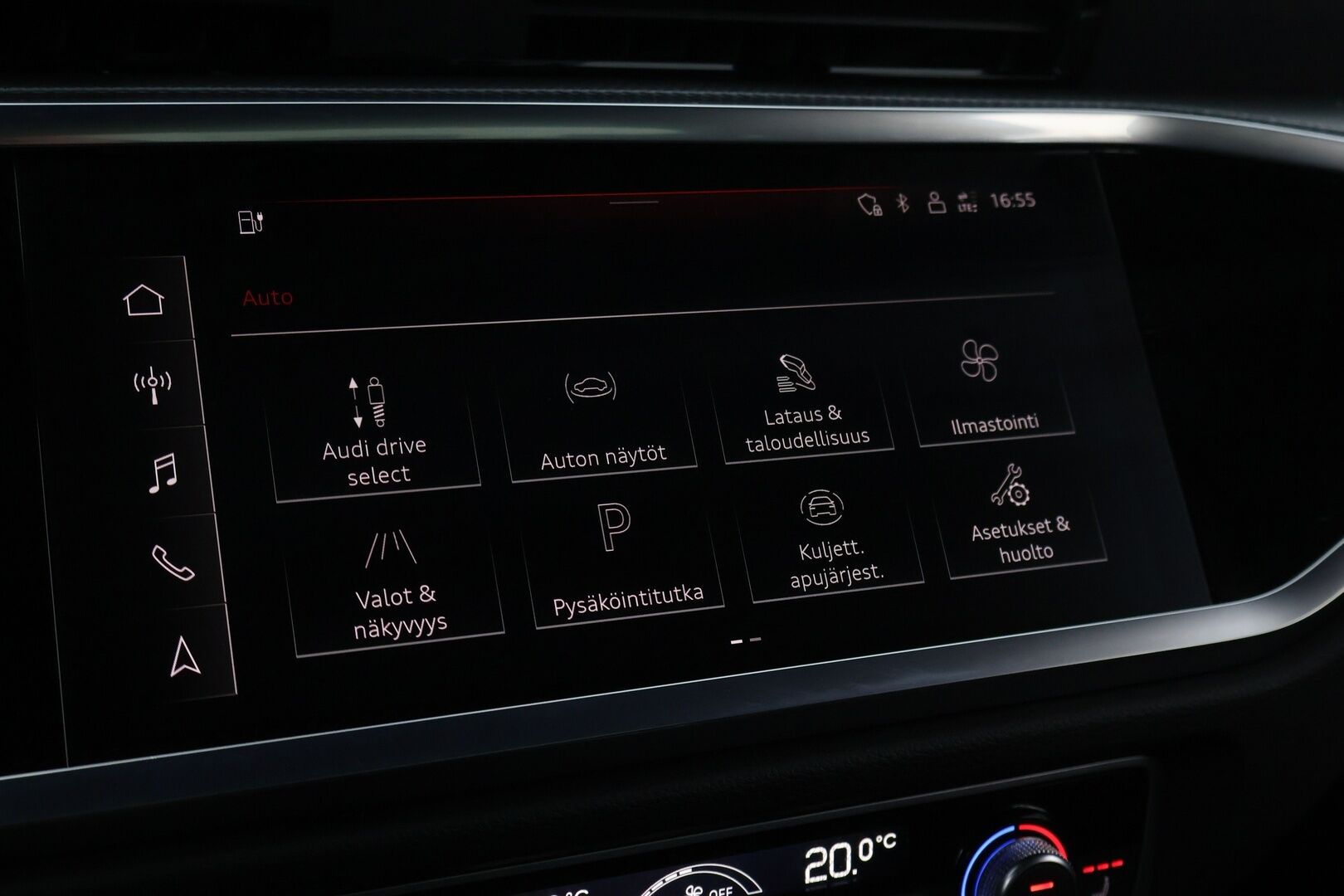 Audi Q3 2021 S line 45 TFSI e 180 kW S tronic - 3,99 % KORKOTARJOUS TÄHÄN AUTOON - S LINE / Adapt.Vakkari / Digital Cockpit / Puolinahkaiset Sporttipenkit / BLIS / Navigointi / Upea yksilö!