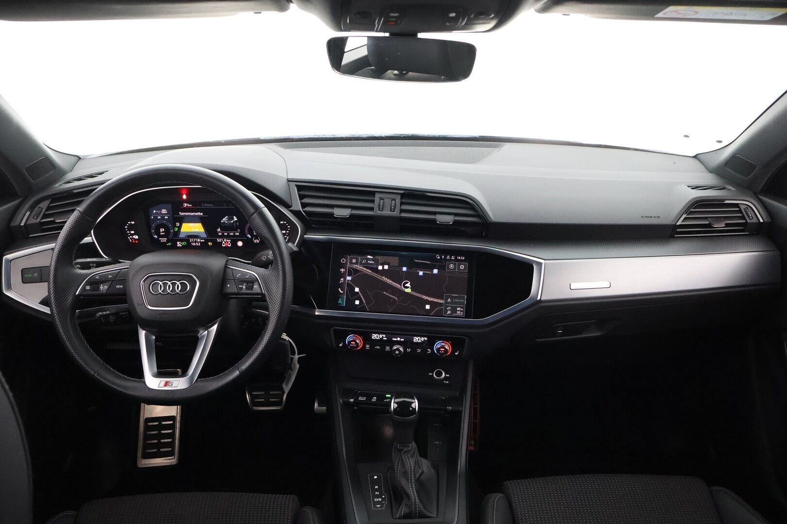Audi Q3 2021 S line 45 TFSI e 180 kW S tronic - 3,99 % KORKOTARJOUS TÄHÄN AUTOON - S LINE / Adapt.Vakkari / Digital Cockpit / Puolinahkaiset Sporttipenkit / BLIS / Navigointi / Upea yksilö!