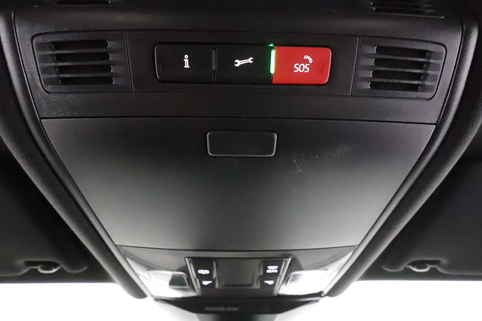 Volkswagen Arteon 2022 Shooting Brake R-Line eHybrid 160 kW DSG * ACC / Webasto / LED / Koukku / Navi / Keyless * - P.Kamera / Kahdet renkaat aluvanteilla