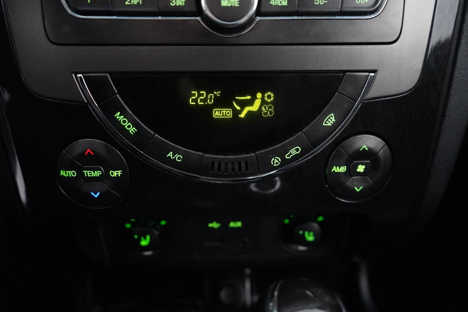 Ssangyong Rexton 2015 SSANGYONG REXTON *Vakkari / Kuskinpenkki sähkö+muisti / Kattoikkuna* - Pakettiautoksi rekisteröity / 2x Renkaat / Seuraava katsastus 10/26 - HULLUT AVAJAISHULINAT KORKOTARJOUS 3,29 %