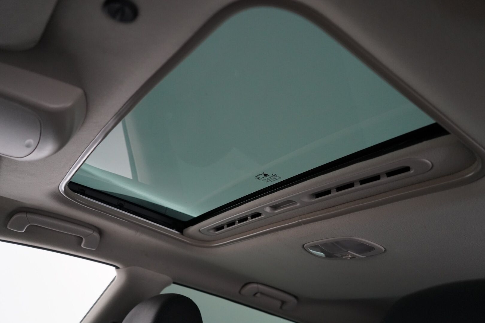 Ssangyong Rexton 2015 SSANGYONG REXTON *Vakkari / Kuskinpenkki sähkö+muisti / Kattoikkuna* - Pakettiautoksi rekisteröity / 2x Renkaat / Seuraava katsastus 10/26 - HULLUT AVAJAISHULINAT KORKOTARJOUS 3,29 %