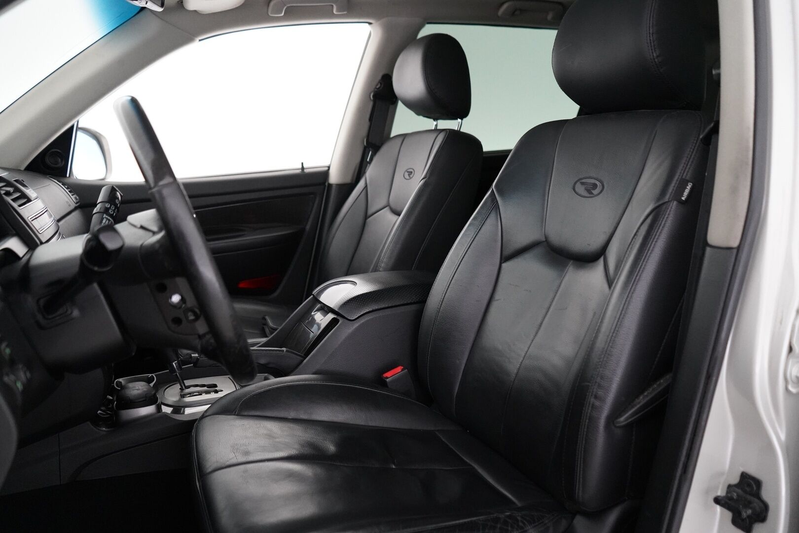 Ssangyong Rexton 2016 D20 AWD 5AT QUARTZ LIMITED - | Vakkari | Kuskinpenkki sähkö+muisti | Kattoikkuna | Pakettiautoksi rekisteröity | 2x Renkaat | Seuraava katsastus 10/26 | 