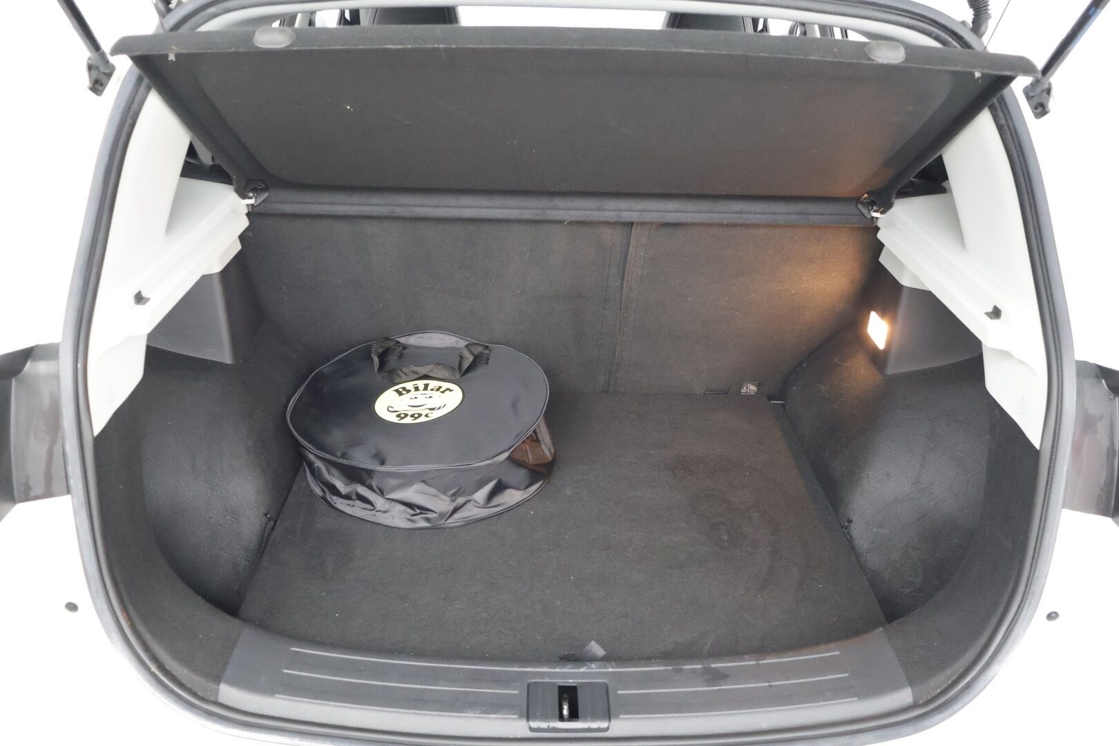 MG ZS 2023 Luxory 70 kWh *Panorama / ACC / 360 kamera / Nahat* - *2x Renkaat ja vanteet / Suomi-auto / SoH 97%!* - HULLUT JOULUT KORKOTARJOUS 2,49% 