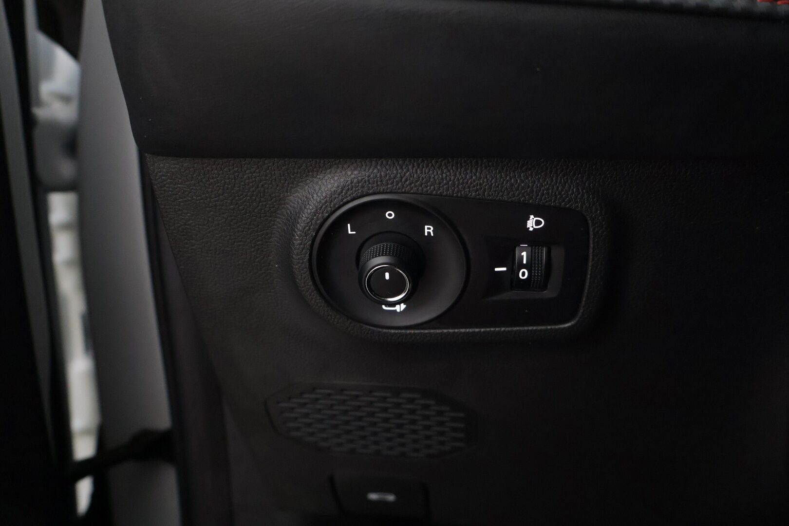 MG ZS 2023 Luxory 70 kWh *Panorama / ACC / 360 kamera / Nahat* - *2x Renkaat ja vanteet / Suomi-auto / SoH 97%!* - HULLUT JOULUT KORKOTARJOUS 2,49% 