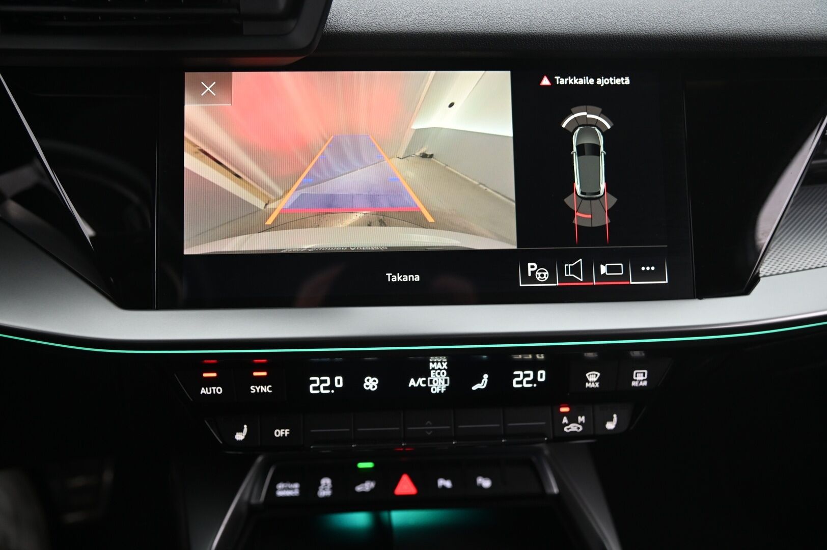 Audi A3 2021 Sportback Business S line 40 TFSI e 150kW S tronic / ACC / Muistipenkki / Digimittaristo / BLIS / P-kamera / - *S-Line / RS-Penkit / ACC / Digimittaristo / Audi Pre Sense / Navi / LED / Kuskinpenkki muistilla /