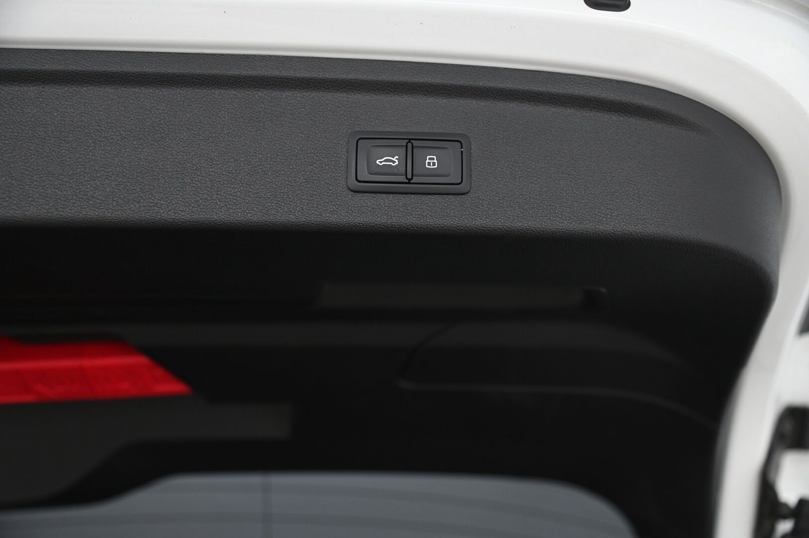 Audi A3 2021 Sportback Business S line 40 TFSI e 150kW S tronic / ACC / Muistipenkki / Digimittaristo / BLIS / P-kamera / - *S-Line / RS-Penkit / ACC / Digimittaristo / Audi Pre Sense / Navi / LED / Kuskinpenkki muistilla /