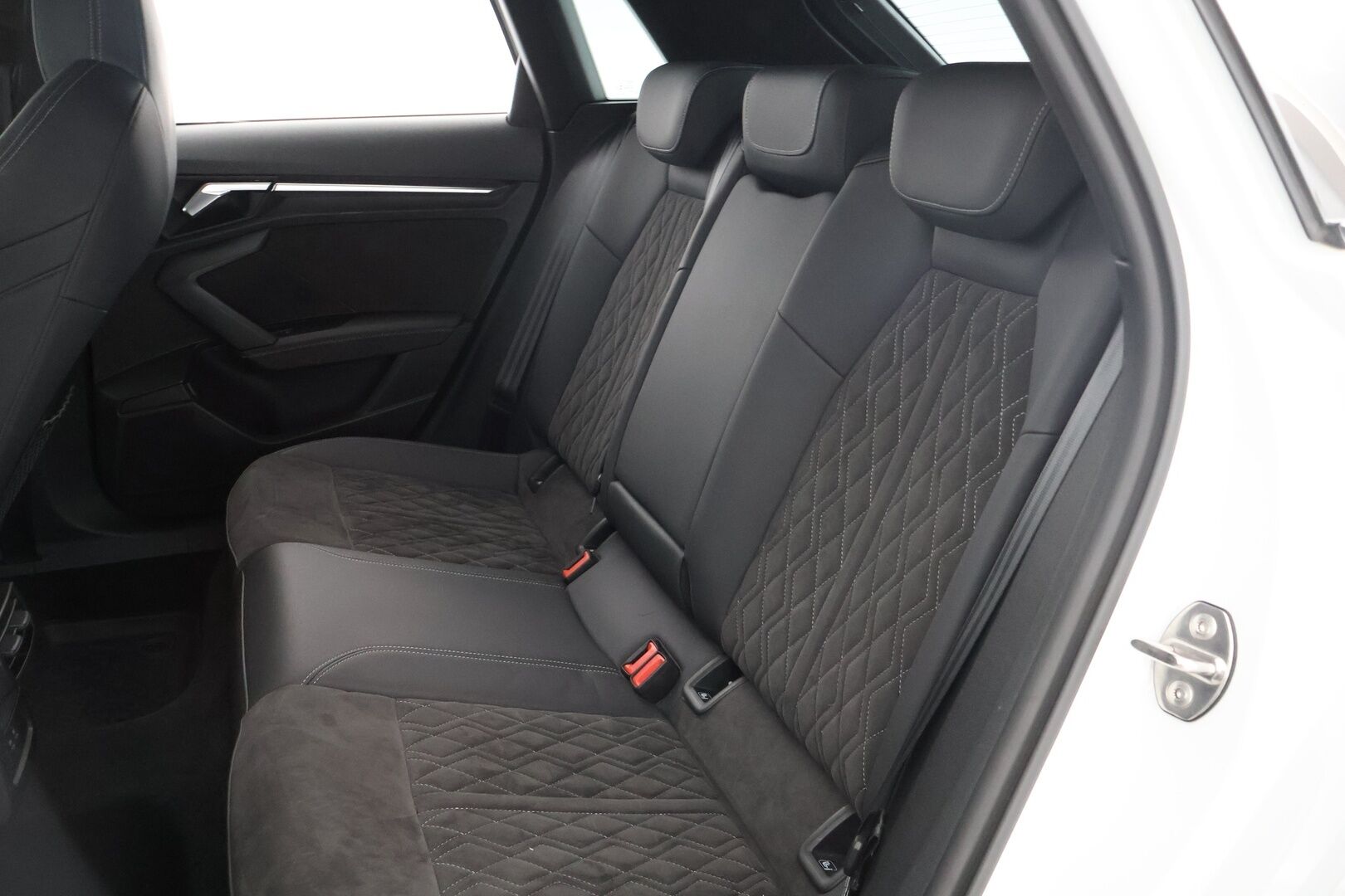 Audi A3 2021 Sportback Business S line 40 TFSI e 150kW S tronic - Adapt. Vak | P-kamera | Muistipenkki | Urheiluistuimet | Digimittaristo | LED | SOH 91.7% | Huippuvarusteltu! | 