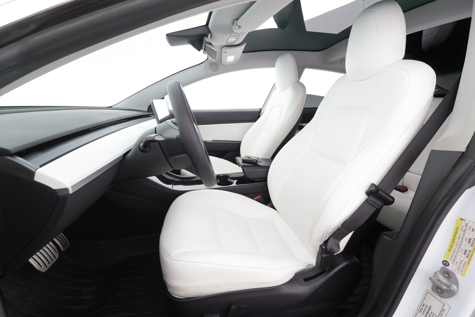 Tesla Model 3 2019 Performance Dual Motor AWD - | FSD | ACC | Valkoiset nahat | Muistipenkki | Lasikatto | Premium audio | P.kamera | Akuston esilämmitys | LED | Track mode | 