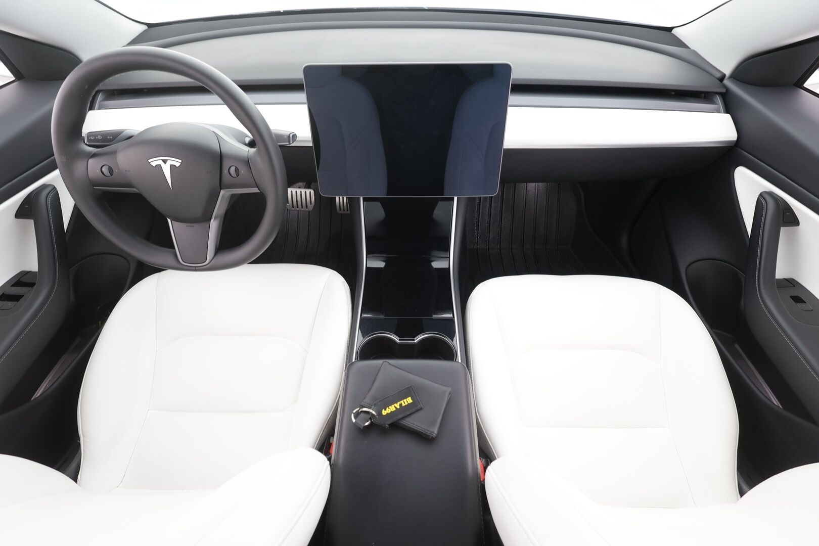 Tesla Model 3 2019 Performance Dual Motor AWD - | FSD | ACC | Valkoiset nahat | Muistipenkki | Lasikatto | Premium audio | P.kamera | Akuston esilämmitys | LED | Track mode | 