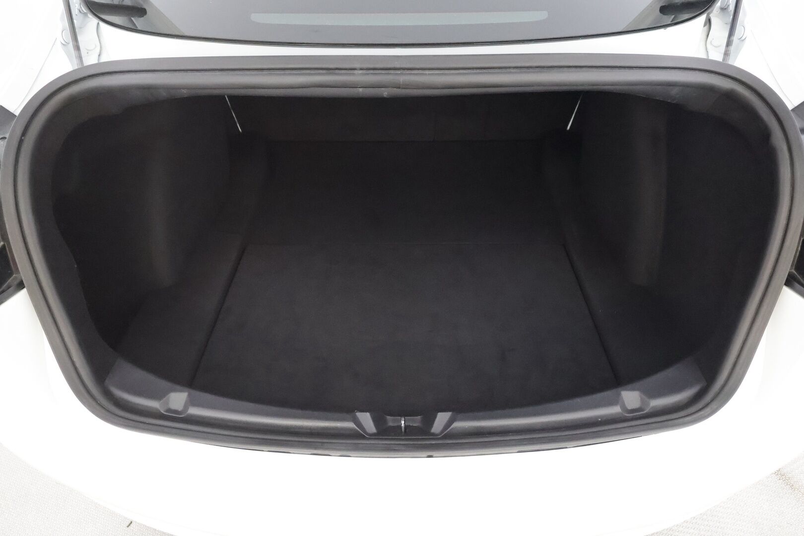 Tesla Model 3 2019 Performance Dual Motor AWD - | FSD | ACC | Valkoiset nahat | Muistipenkki | Lasikatto | Premium audio | P.kamera | Akuston esilämmitys | LED | Track mode | 