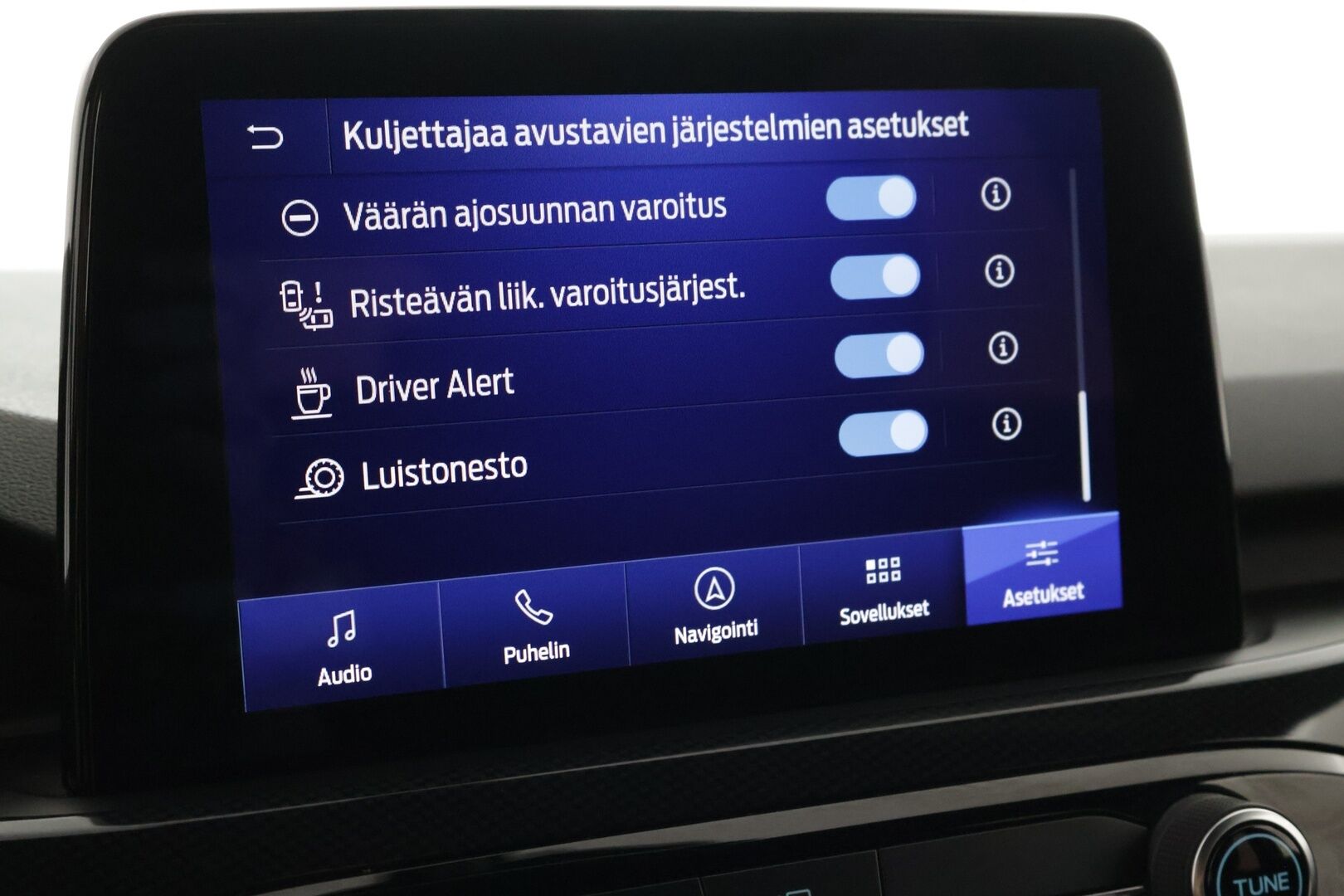 Ford Kuga 2021 FORD KUGAKuga (AF) 4ov 2488cm3 225hv CVT FWD - ACC | ST-Line | Kahdet renkaat | KeyLessGo | P.Kamera