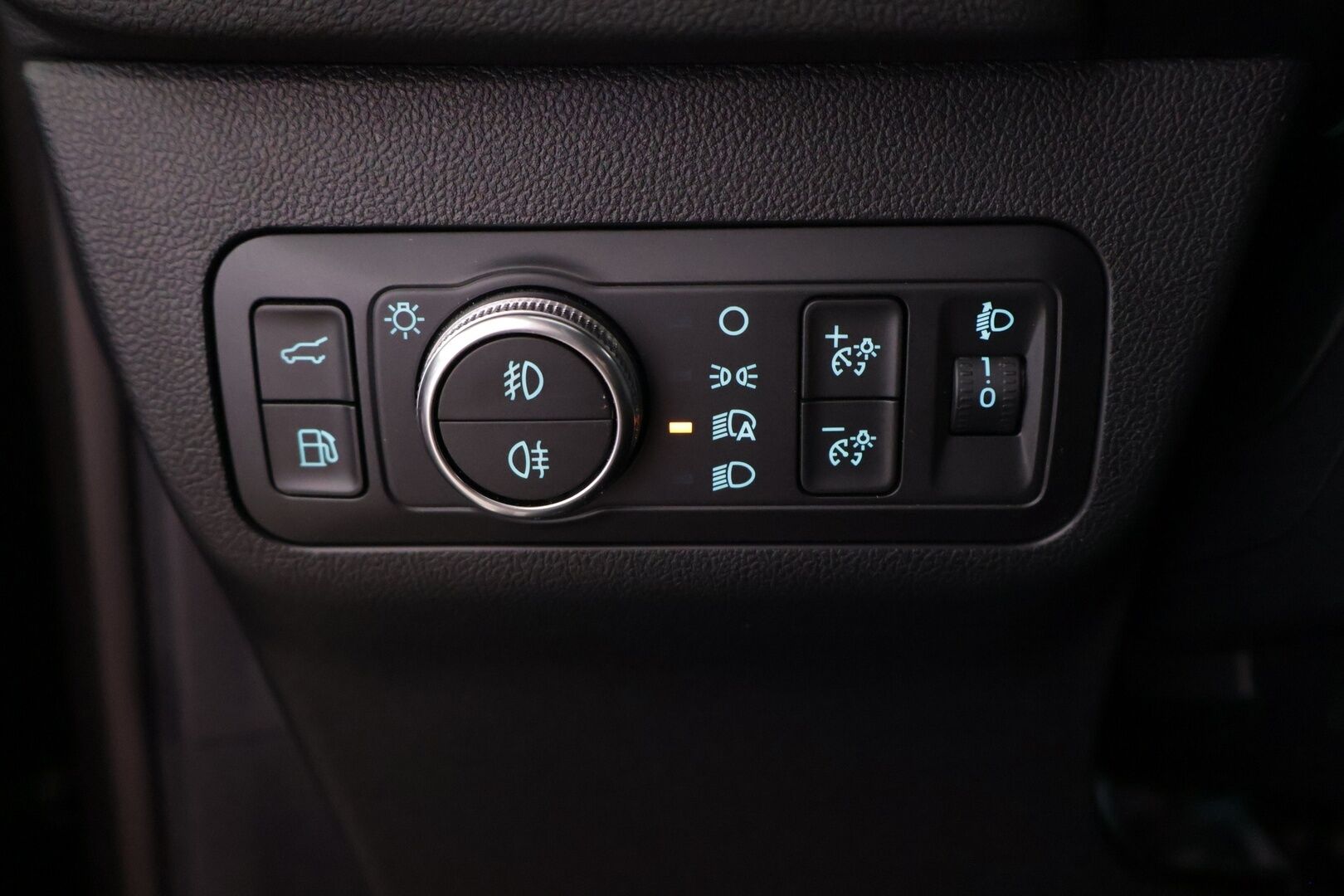 Ford Kuga 2021 FORD KUGAKuga (AF) 4ov 2488cm3 225hv CVT FWD - ACC | ST-Line | Kahdet renkaat | KeyLessGo | P.Kamera