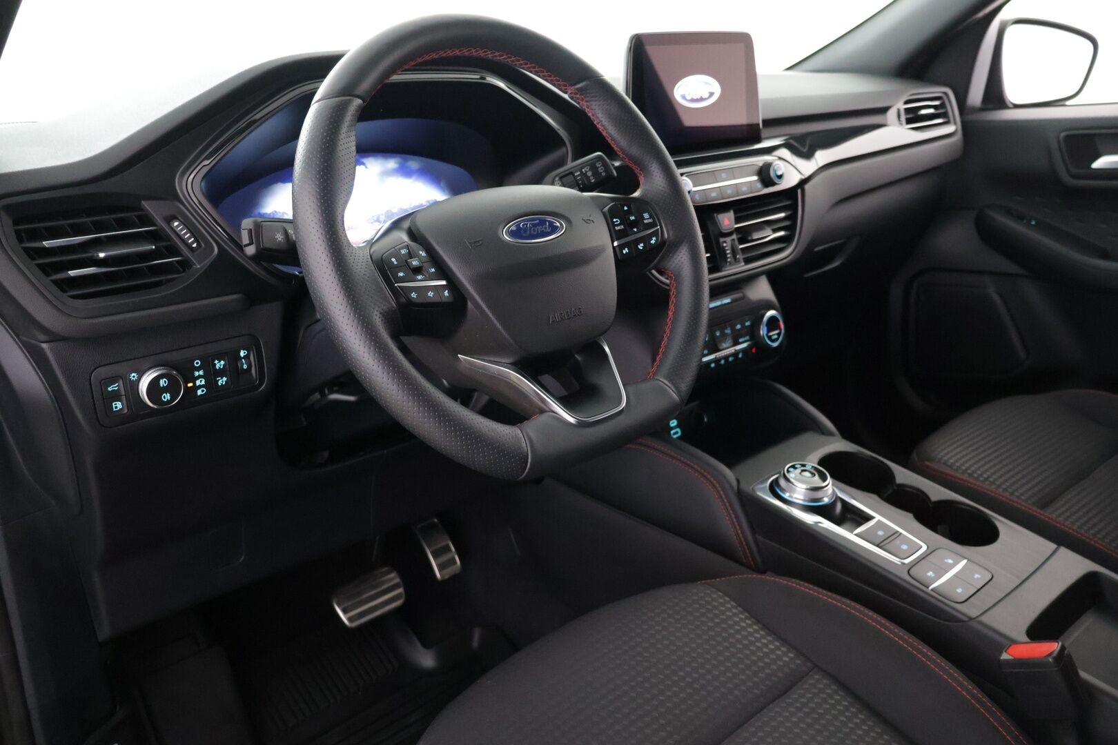 Ford Kuga 2021 FORD KUGAKuga (AF) 4ov 2488cm3 225hv CVT FWD - ACC | ST-Line | Kahdet renkaat | KeyLessGo | P.Kamera
