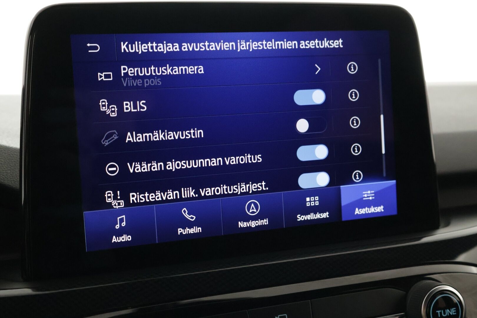 Ford Kuga 2021 FORD KUGAKuga (AF) 4ov 2488cm3 225hv CVT FWD - ACC | ST-Line | Kahdet renkaat | KeyLessGo | P.Kamera