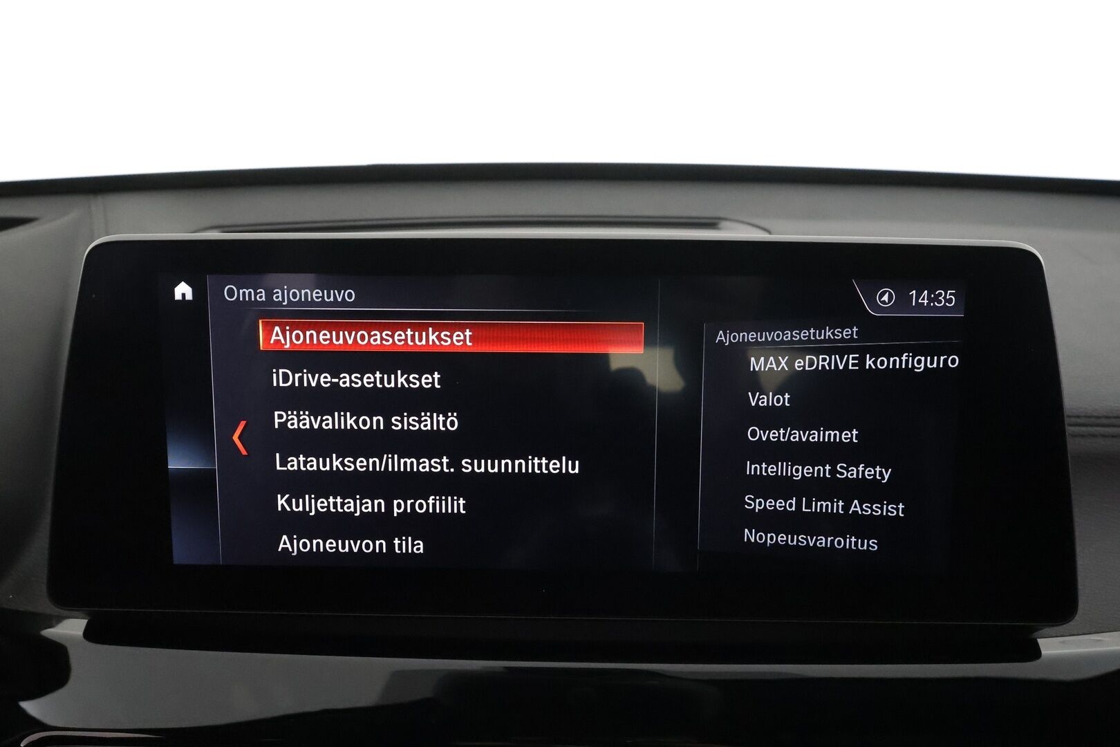 BMW X1 2022 BMW X1 F48 xDrive25e A Charged Edition M Sport * ACC / HUD / Koukku / Sporttipenkit / P.tutkat / LED / Navi * - Akku kuntotarkastettu Soh 90,3% / Kahdet renkaat aluvanteilla 