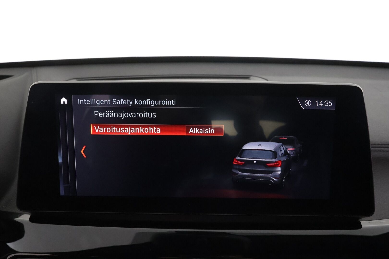 BMW X1 2022 F48 xDrive25e A Charged Edition M Sport * ACC / HUD / Koukku / Sporttipenkit / P.tutkat / LED / Navi * - SOH 90,3% / Kahdet renkaat aluvanteilla / Siistikuntoinen - HULLUT AVAJAISHULINAT KORKOTARJOUS 3,29 %