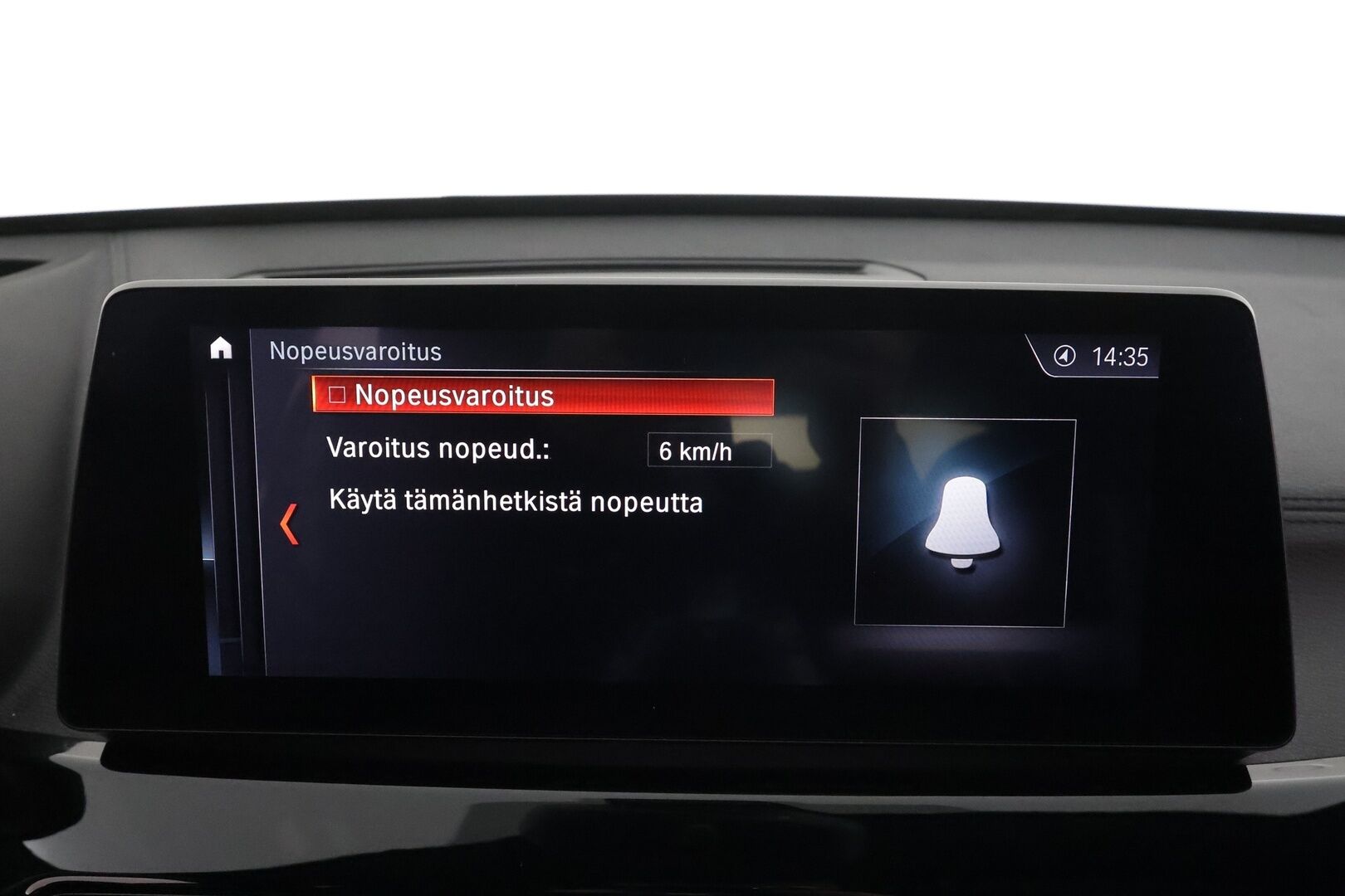 BMW X1 2022 F48 xDrive25e A Charged Edition M Sport * ACC / HUD / Koukku / Sporttipenkit / P.tutkat / LED / Navi * - SOH 90,3% / Kahdet renkaat aluvanteilla / Siistikuntoinen - HULLUT AVAJAISHULINAT KORKOTARJOUS 3,29 %