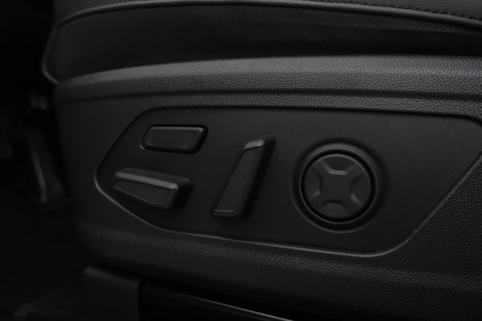 Kia Sorento 2021 1,6 T-GDI Plug-in Hybrid AWD Business Luxury AT 5P - 2. Omisteinen | Adapt. Vakkari | HUD | Bliss | Bose | Ilmastoidut penkit | Keyless | Vetokoukku |