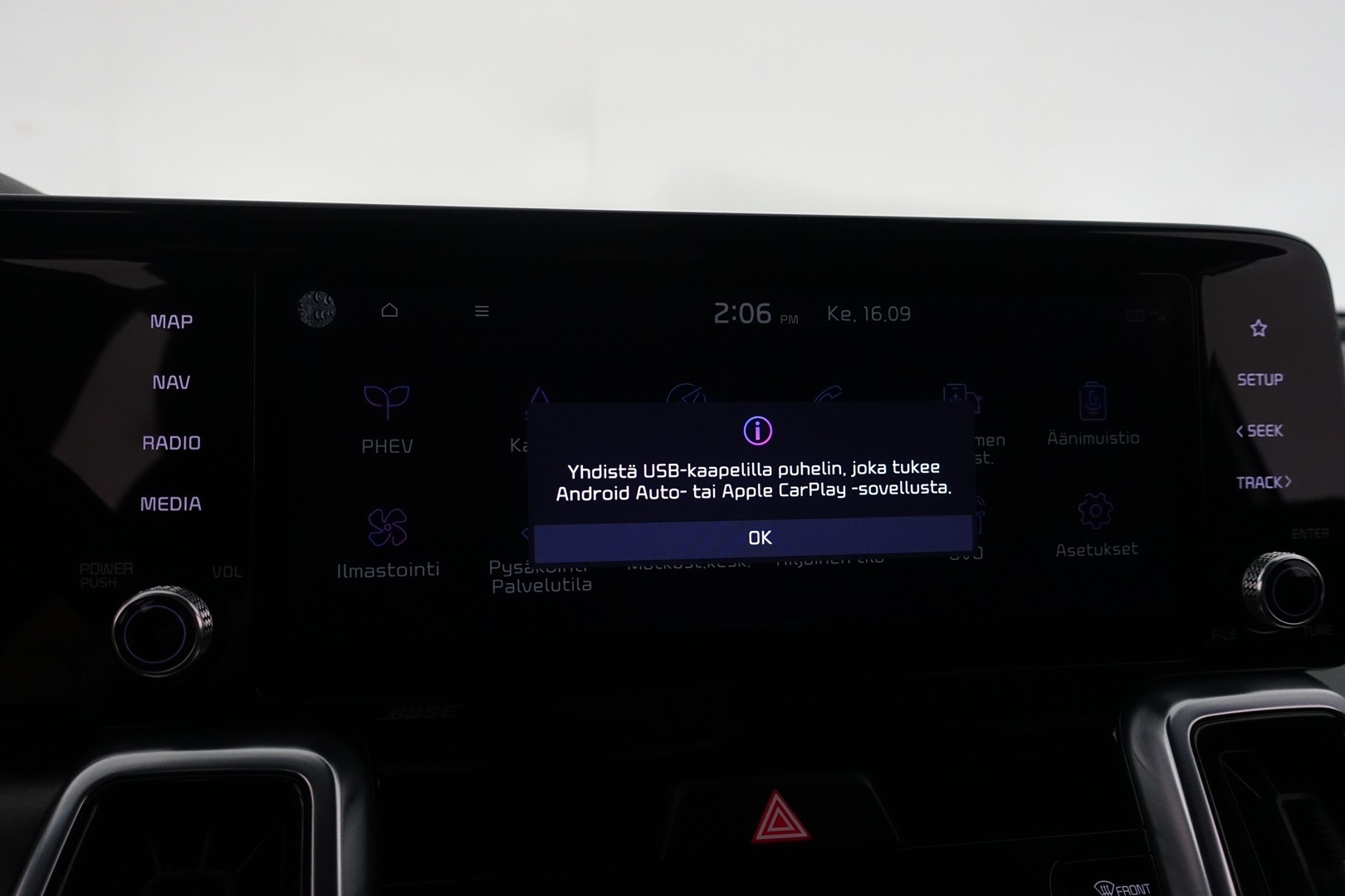 Kia Sorento 2021 1,6 T-GDI Plug-in Hybrid AWD Business Luxury AT 5P - 2. Omisteinen | Adapt. Vakkari | HUD | Bliss | Bose | Ilmastoidut penkit | Keyless | Vetokoukku |