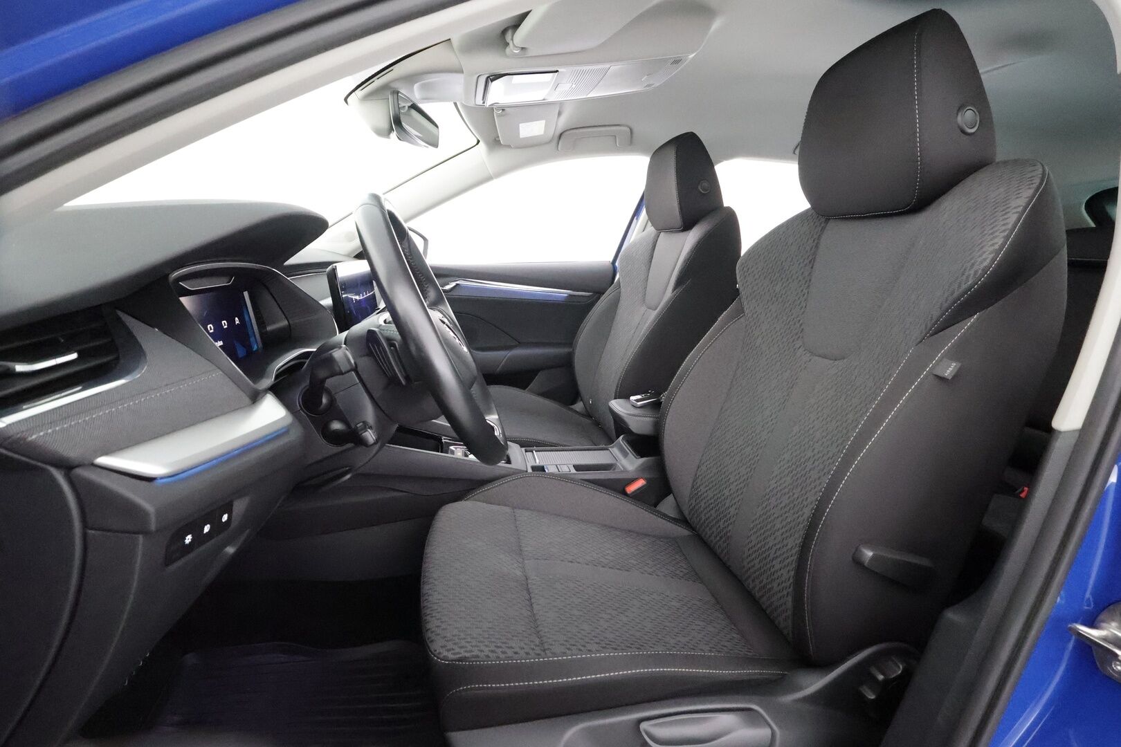 Skoda Octavia 2024 Combi 1.5 TSI Style eTEC DSG Autom. - | Webasto | Koukku | ACC | P.Kamera | Matrix-LED | Kaistavahti | Navi | Keyless | Digimittaristo | 1-om Suomi-auto | Kahdet renkaat | 