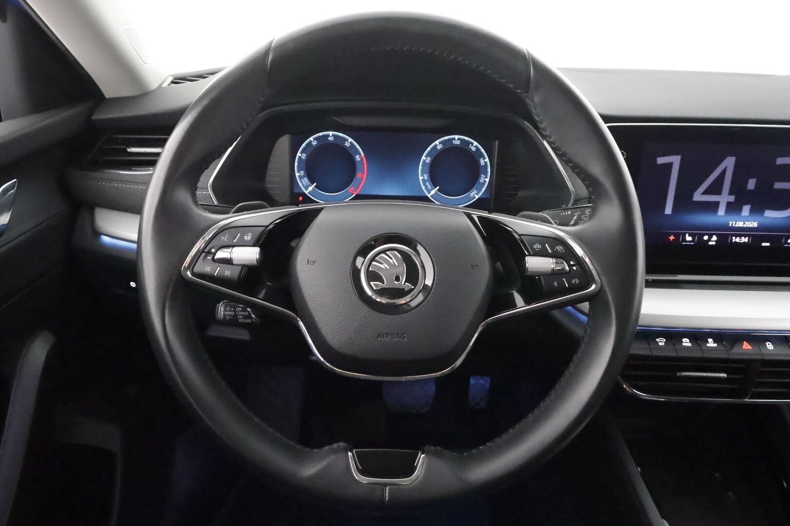 Skoda Octavia 2024 Combi 1.5 TSI Style eTEC DSG Autom. - | Webasto | Koukku | ACC | P.Kamera | Matrix-LED | Kaistavahti | Navi | Keyless | Digimittaristo | 1-om Suomi-auto | Kahdet renkaat | 
