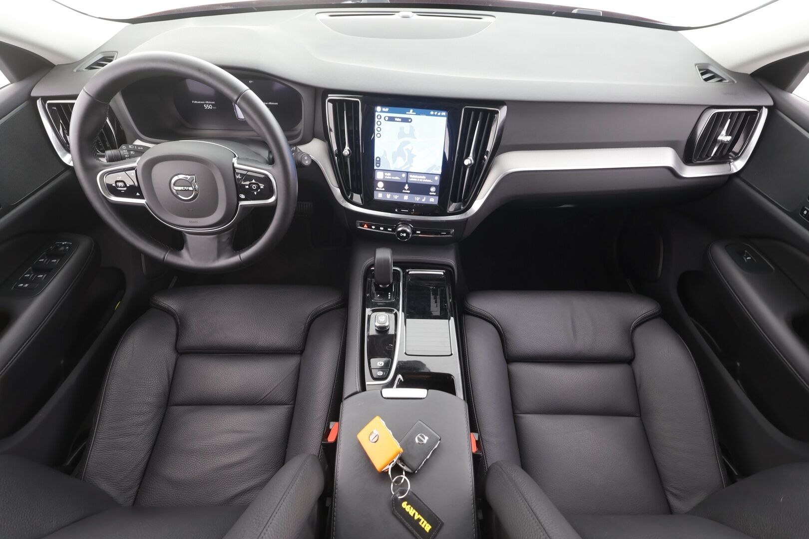 Volvo V60 2025 T6 AWD Long Range Plus Dark aut - | ACC | Koukku | Sporttinahat muistilla | Full-LED Active | Pilot Assist | BLIS | High perf. audio | Keyless | Merkkihuollot | 1-om suomiauto | ALV |
