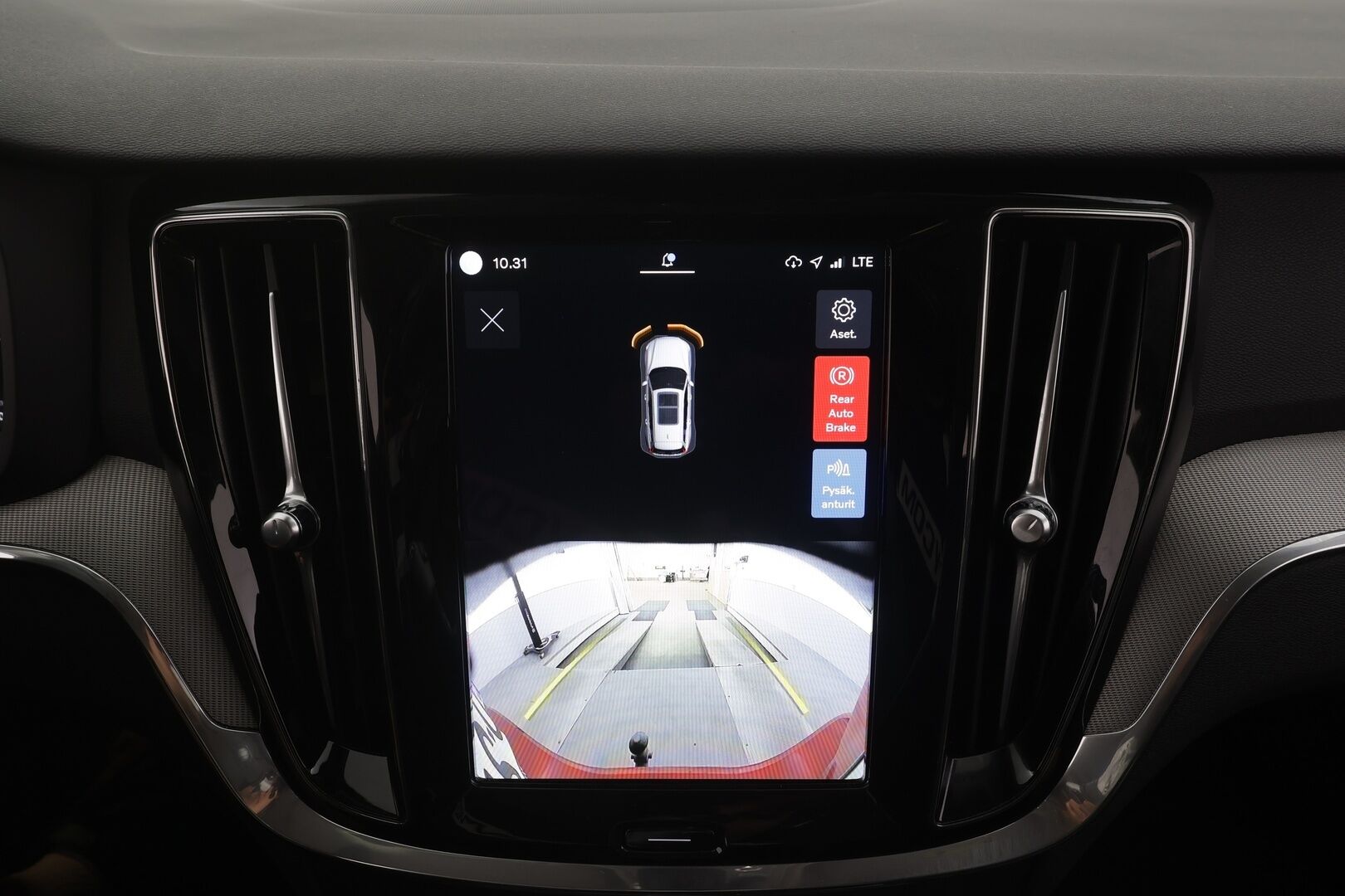 Volvo V60 2025 T6 AWD Long Range Plus Dark aut - | ACC | Koukku | Sporttinahat muistilla | Full-LED Active | Pilot Assist | BLIS | High perf. audio | Keyless | Merkkihuollot | 1-om suomiauto | ALV |