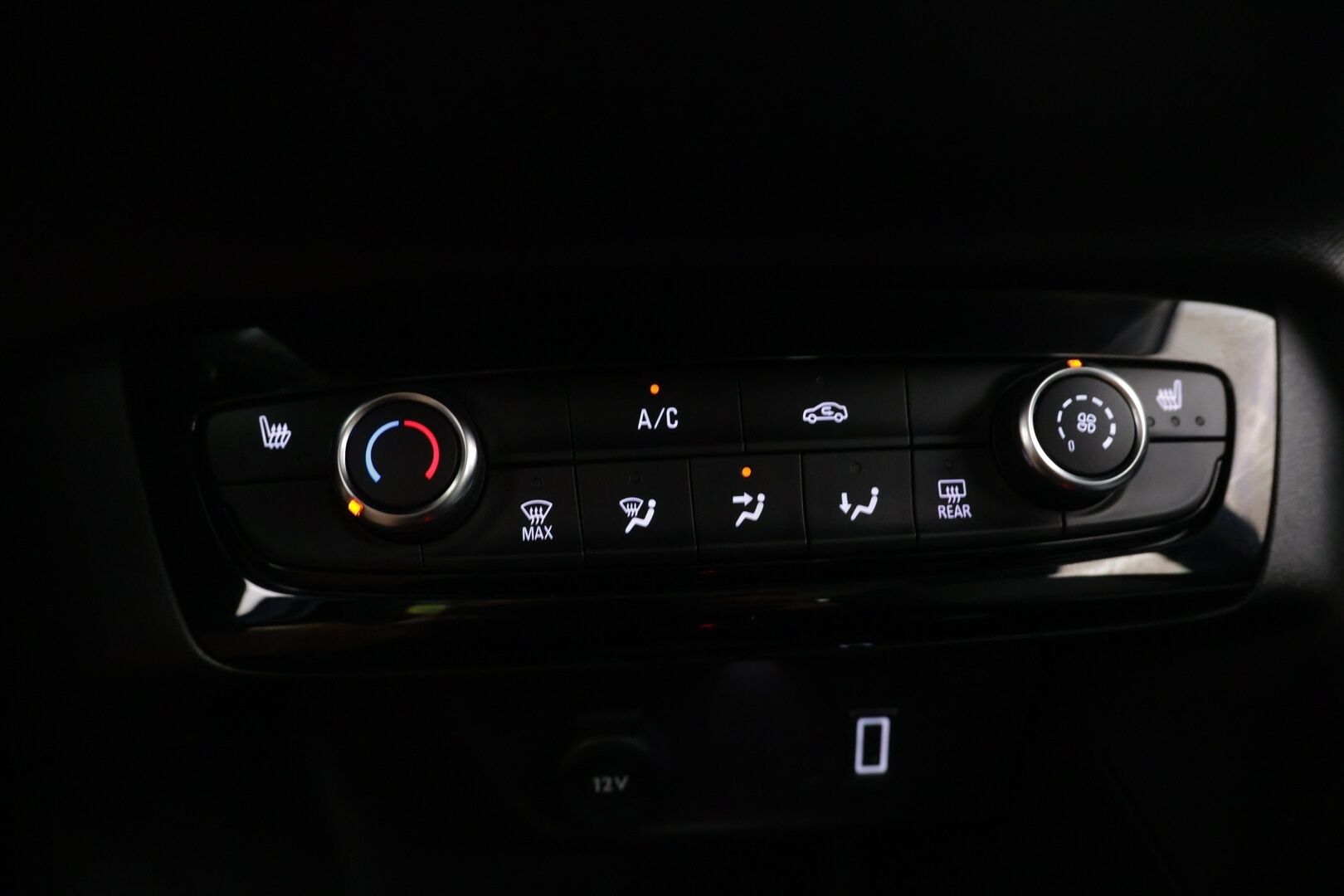 Opel Corsa 2024 Hybrid 100 A 125 v. Edition - Vakkari | Apple Carplay | Lohko ja sisätilanlämmitin | P-Kamera