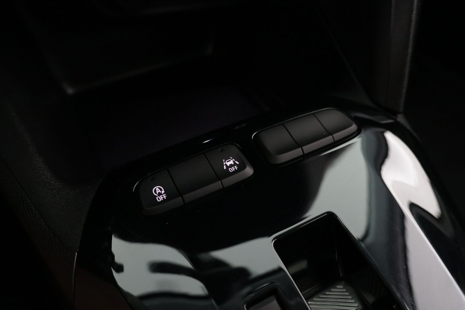 Opel Corsa 2024 Hybrid 100 A 125 v. Edition - Vakkari | Apple Carplay | Lohko ja sisätilanlämmitin | P-Kamera