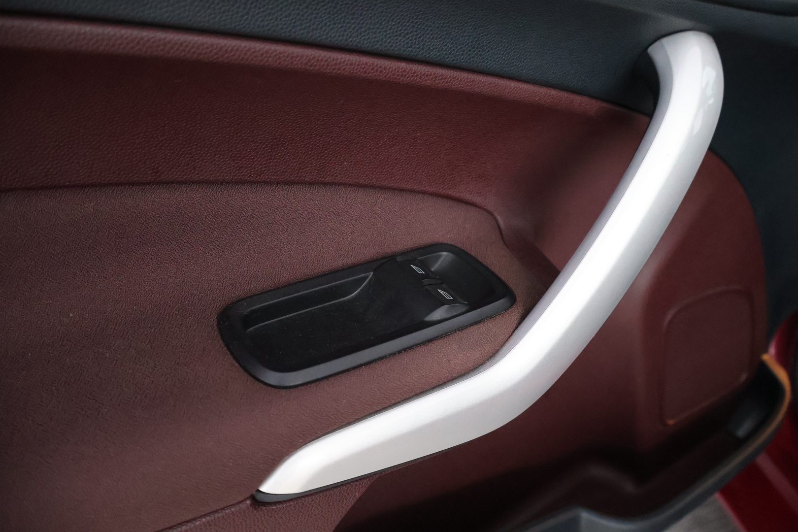 Ford Fiesta 2013 1,25 82 hv Titanium M5 5-ovinen * Vakkari / Lämmitettävä tuulilasi / Aut.Ilmastointi / Xenon - Upea värimaailma / Erittäin siisti / Jakopää hiljattain tehty! - HULLUT JOULUT KORKOTARJOUS 2,49% 