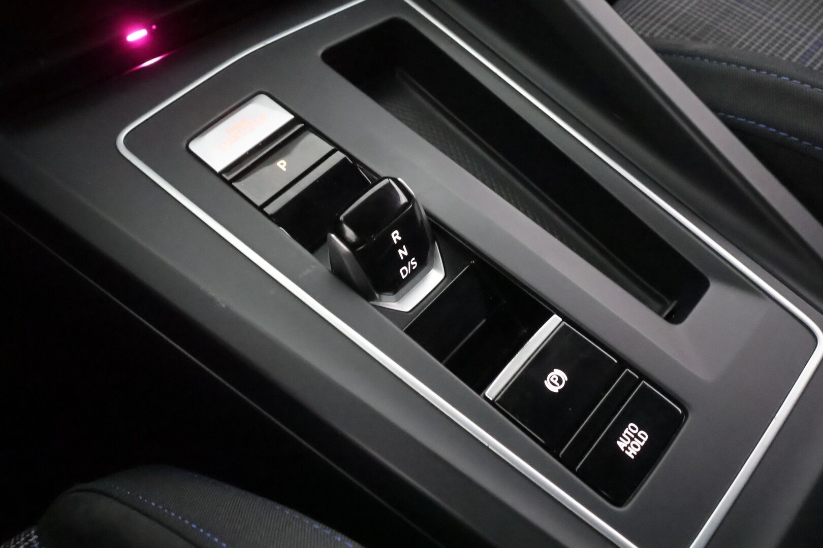 Volkswagen Golf 2021 GTE 180 kW (PHEV) DSG-automaatti - | ACC | LED | P.Tutkat | Ratinlämmitys | Digimittaristo | Apple&Android | Kahdet Renkaat |