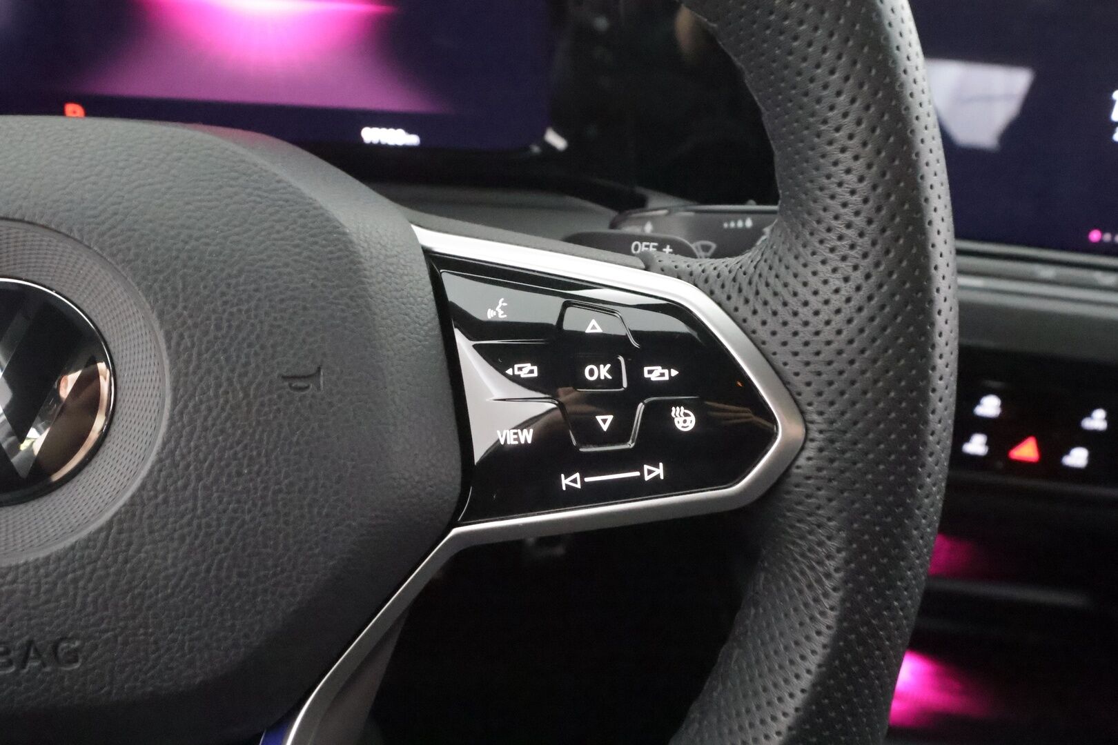 Volkswagen Golf 2021 GTE 180 kW (PHEV) DSG-automaatti - | ACC | LED | P.Tutkat | Ratinlämmitys | Digimittaristo | Apple&Android | Kahdet Renkaat |